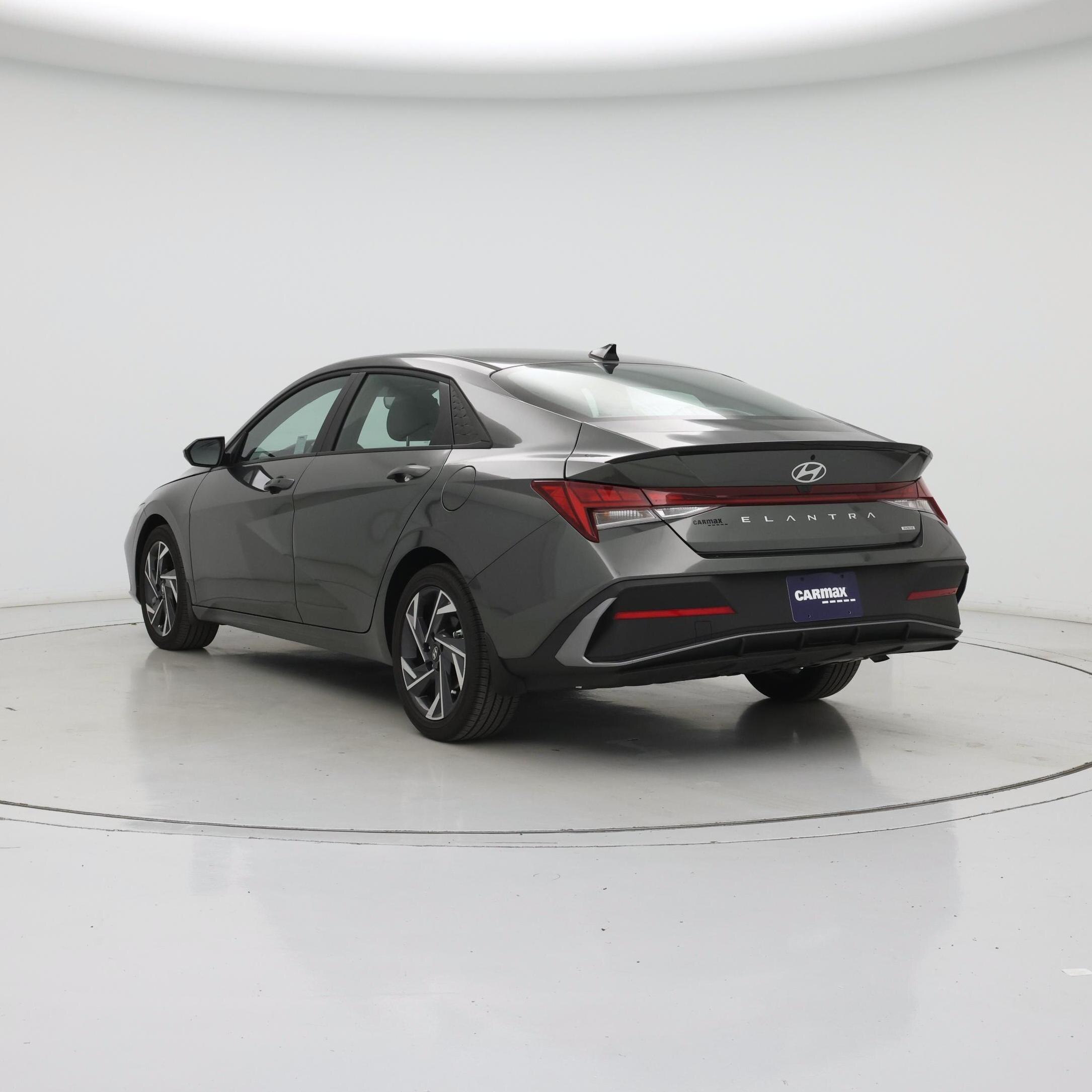 Thumbnail: 2025 Hyundai Elantra - 2