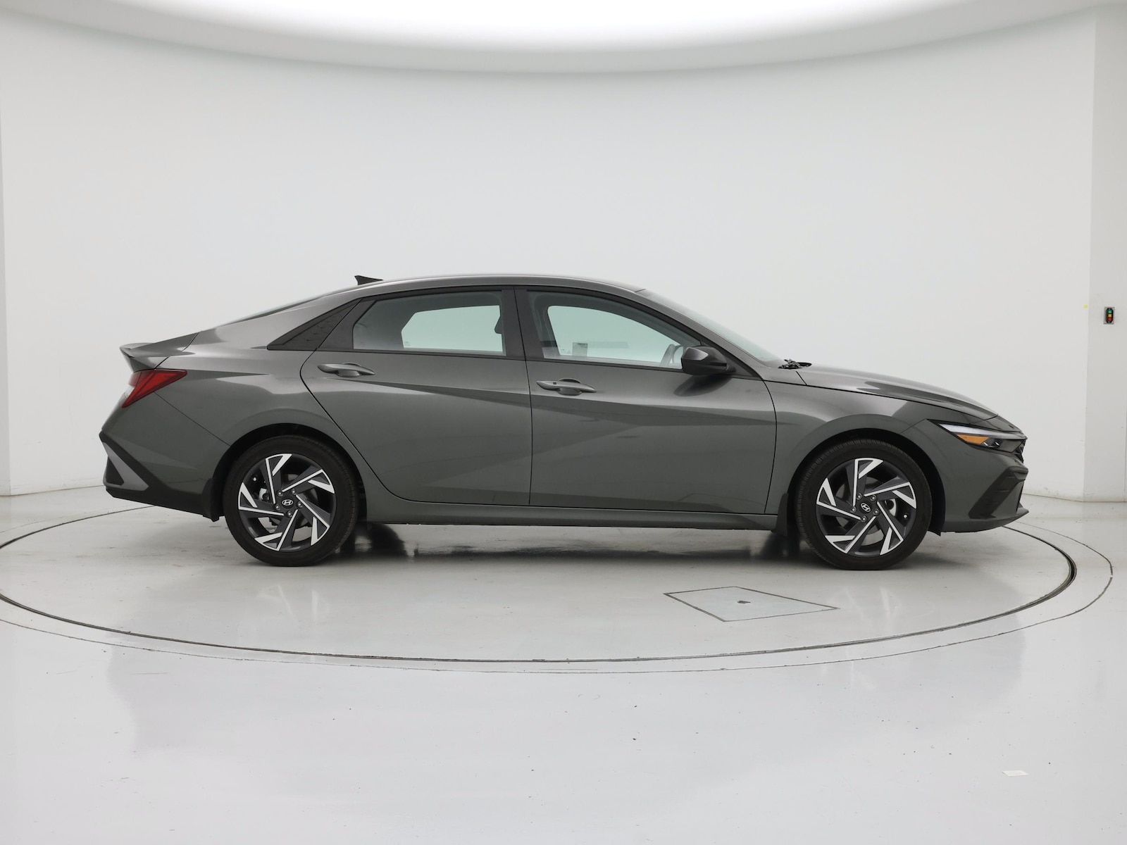 2025 Hyundai Elantra Blue - Photo 8