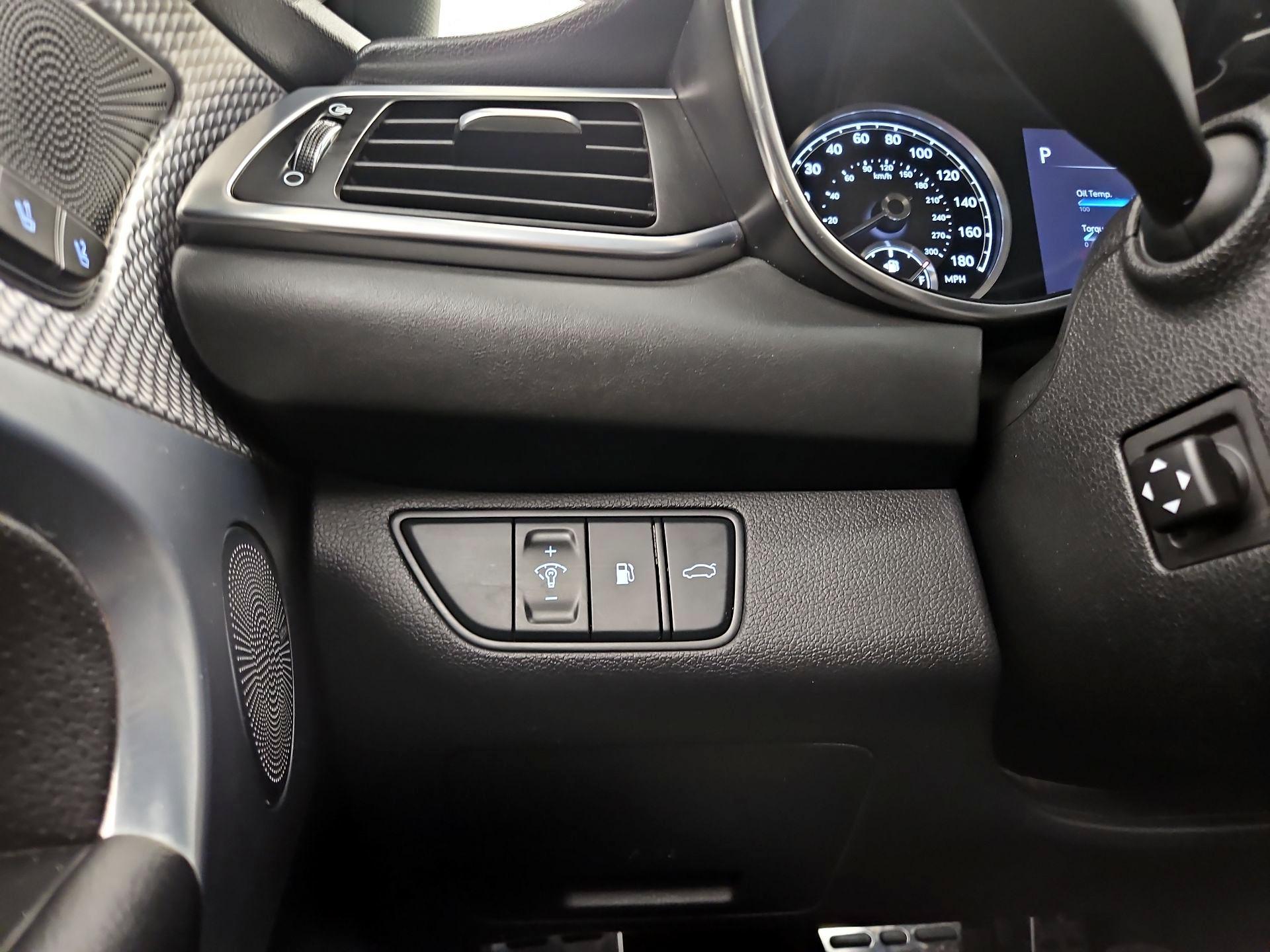 Thumbnail: 2023 Genesis G70 - 13