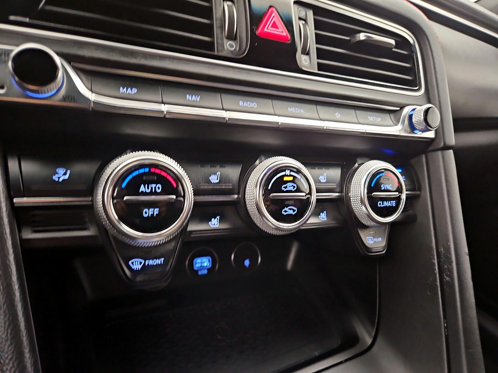Thumbnail: 2023 Genesis G70 - 16