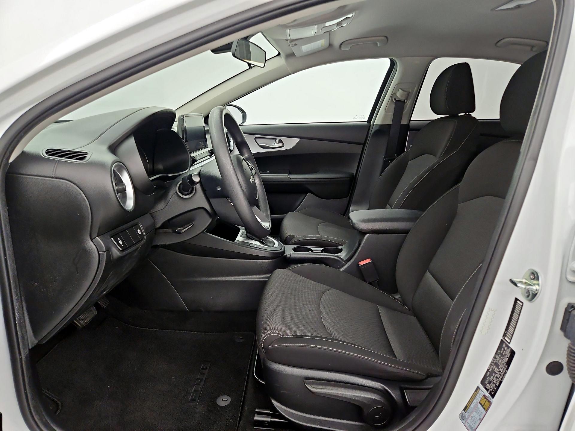Thumbnail: 2023 Kia Forte - 11