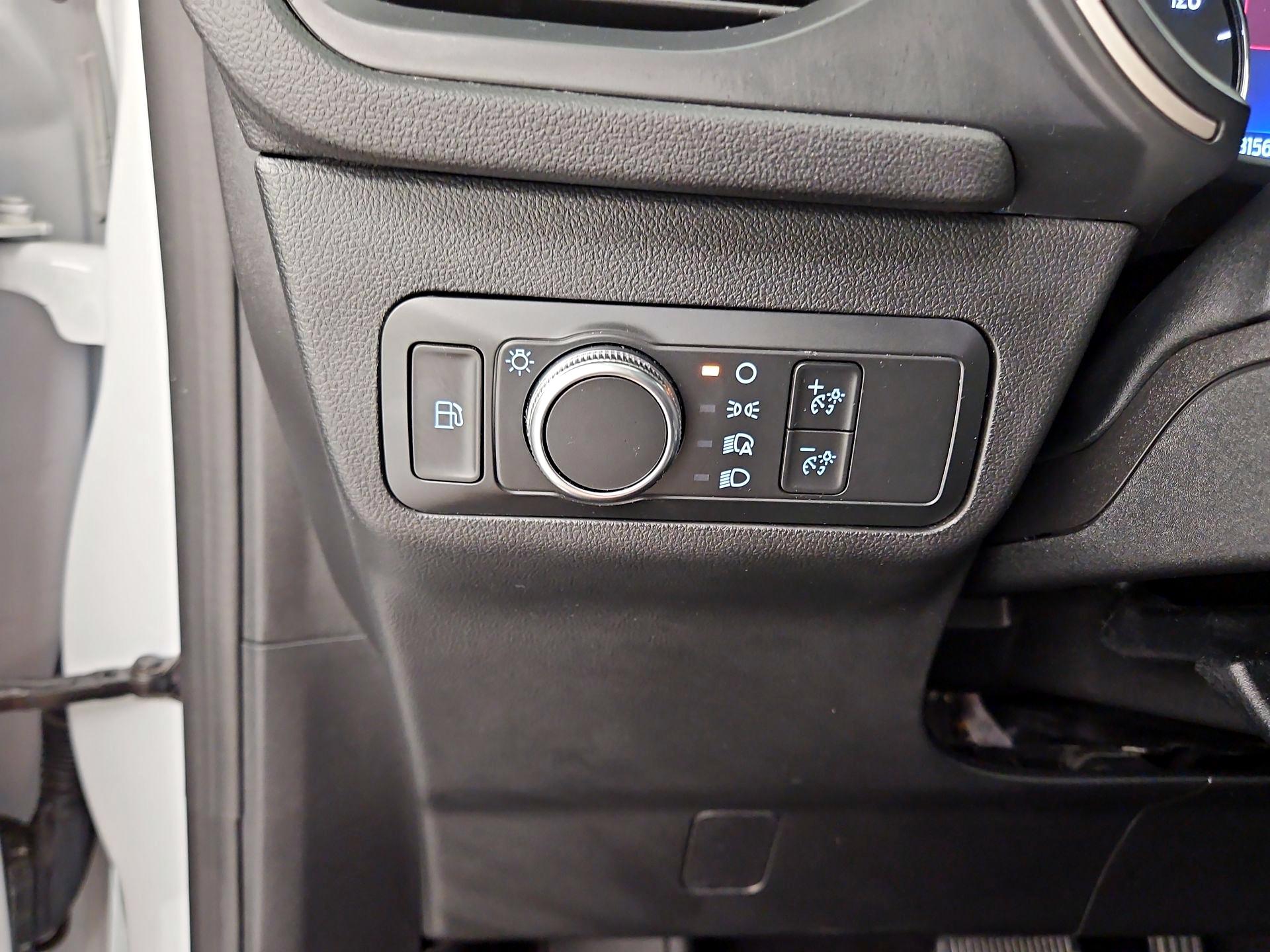 Thumbnail: 2022 Ford Escape - 13