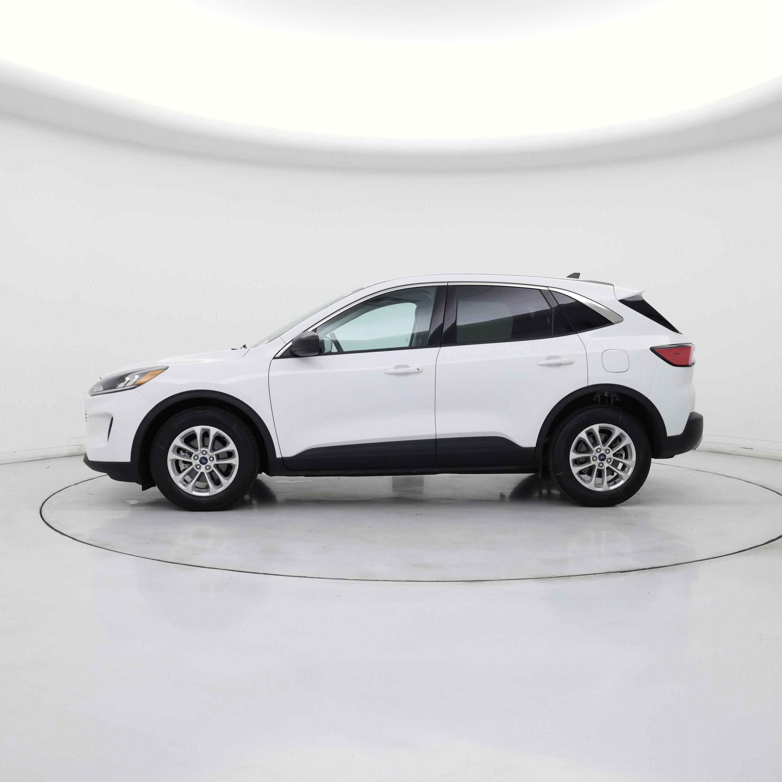 Thumbnail: 2022 Ford Escape - 3
