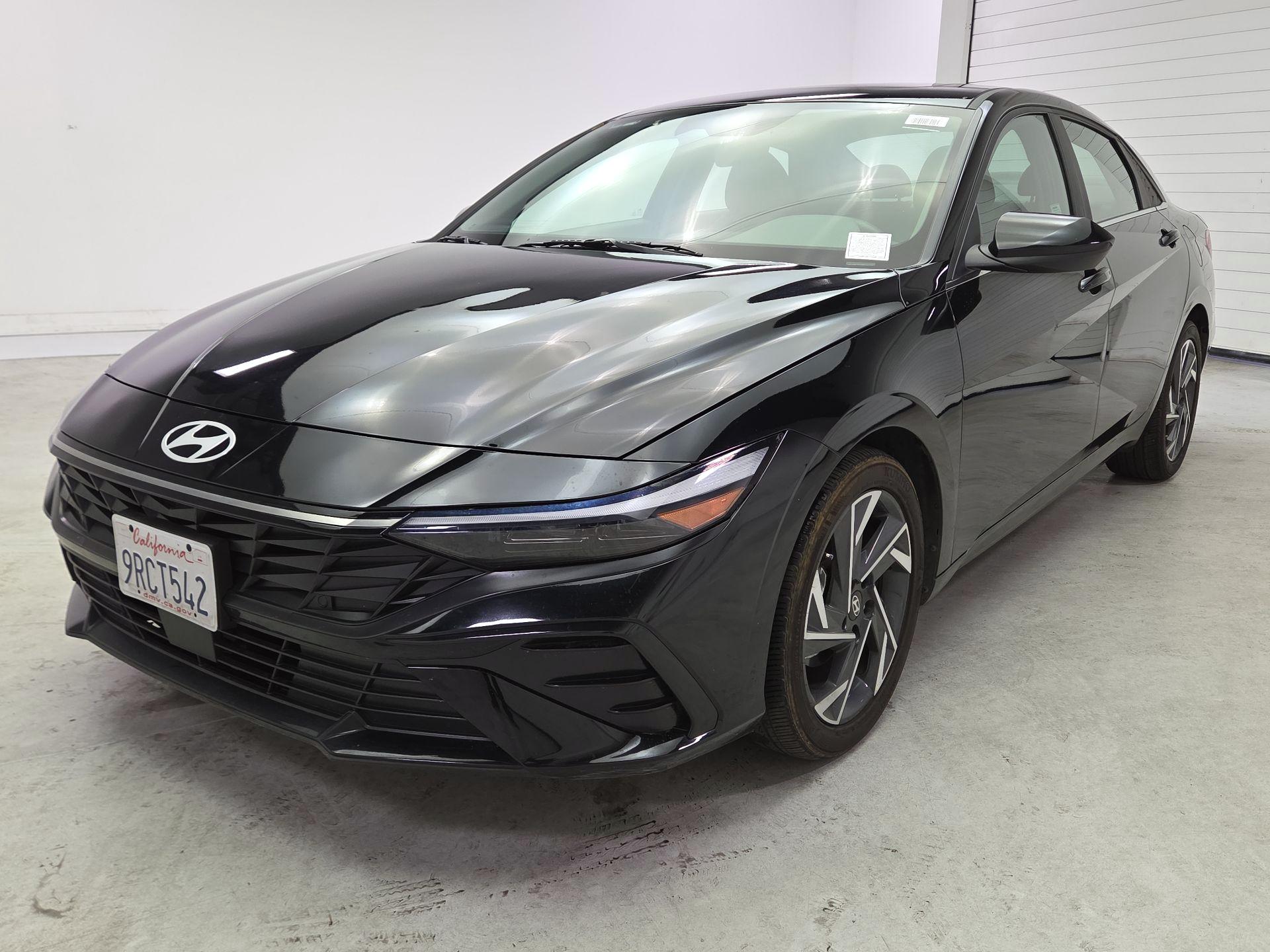 Thumbnail: 2024 Hyundai Elantra - 3