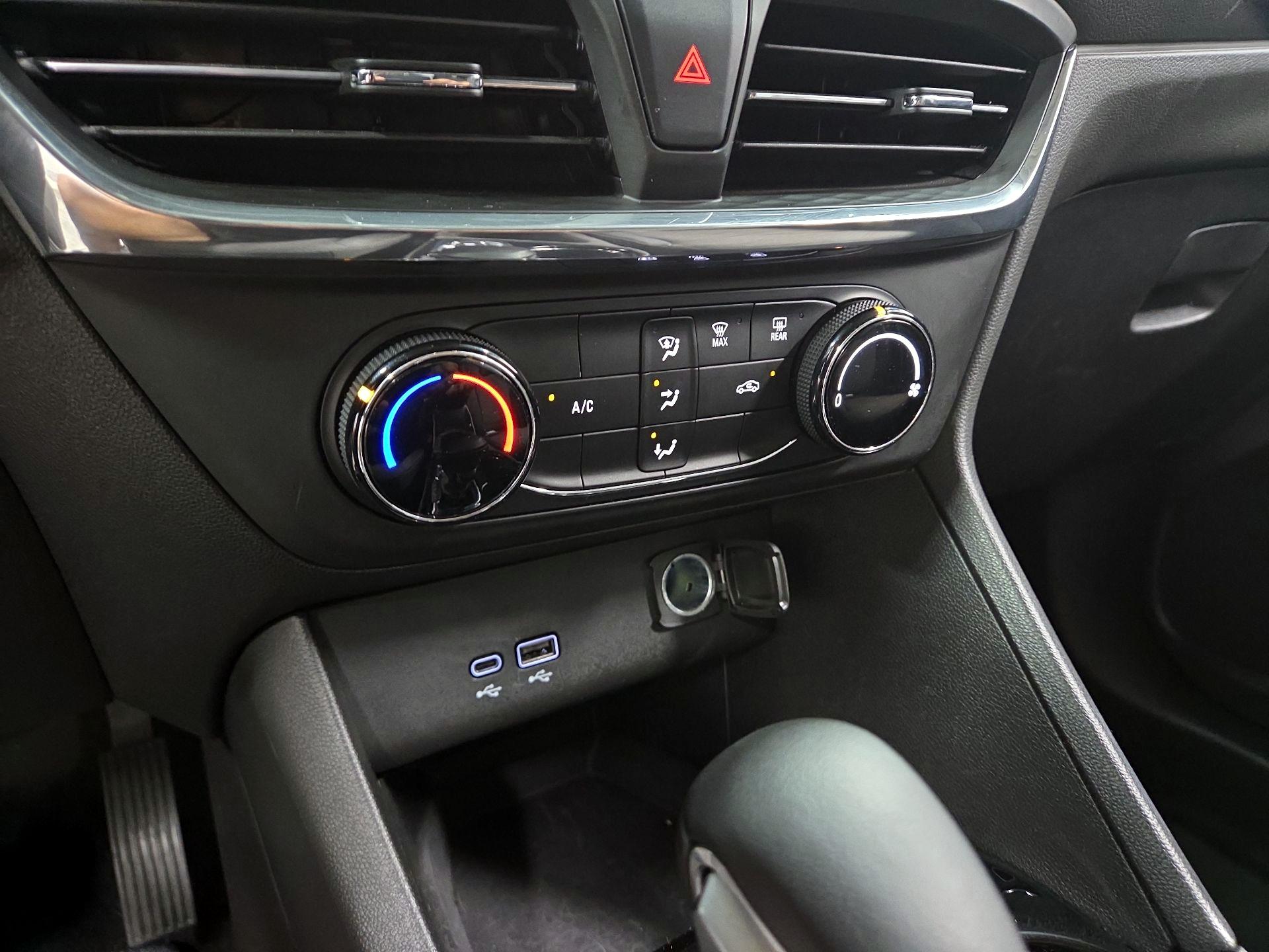Thumbnail: 2025 Buick Encore GX - 12