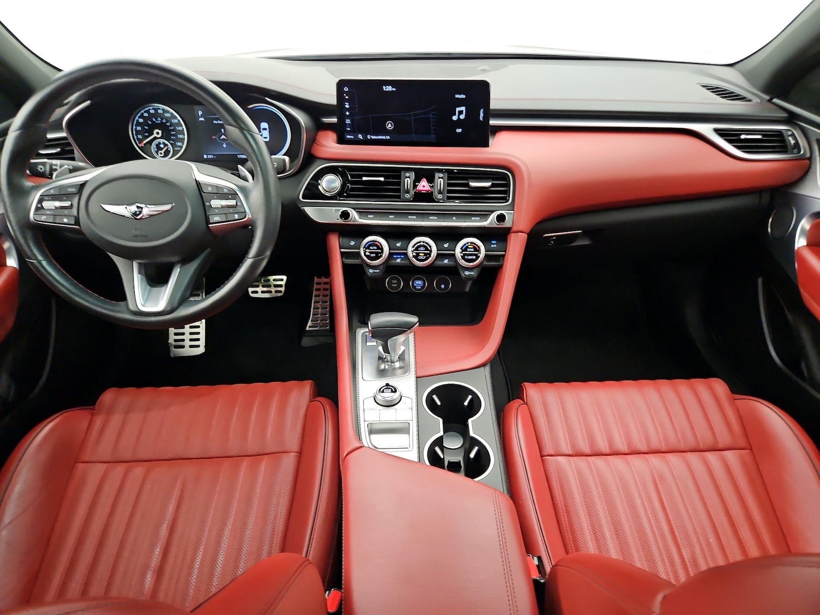 2023 GENESIS G70 Standard - Photo 10