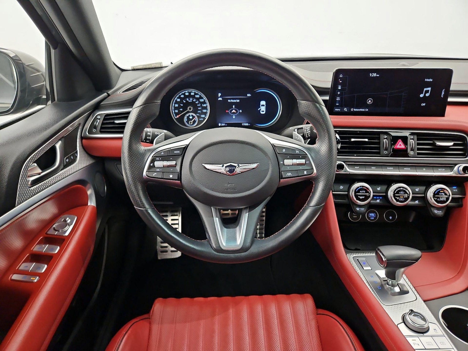 2023 GENESIS G70 Standard - Photo 11
