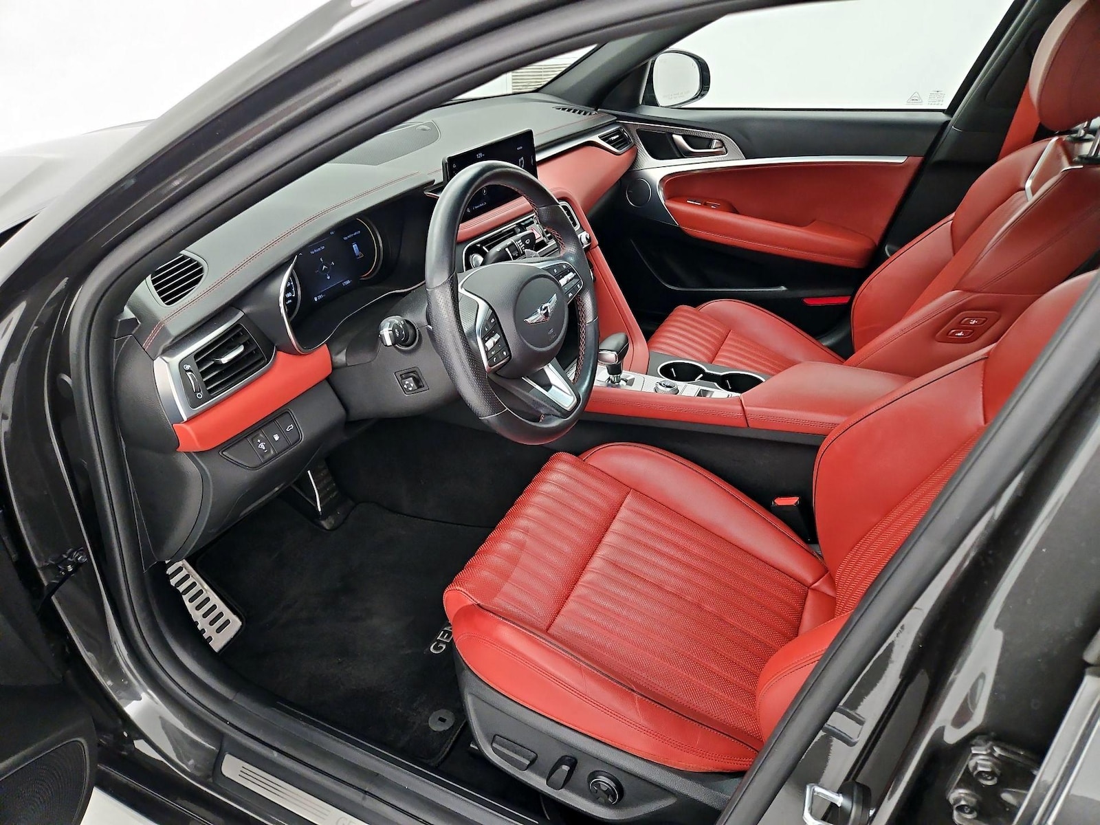 2023 GENESIS G70 Standard - Photo 12