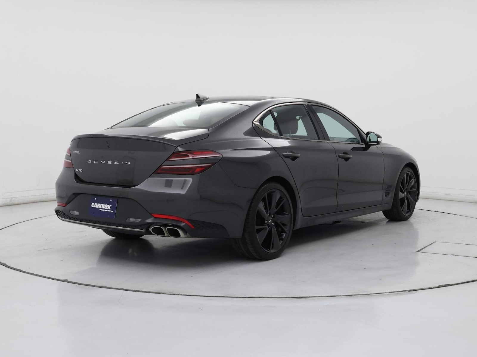 2023 GENESIS G70 Standard - Photo 9
