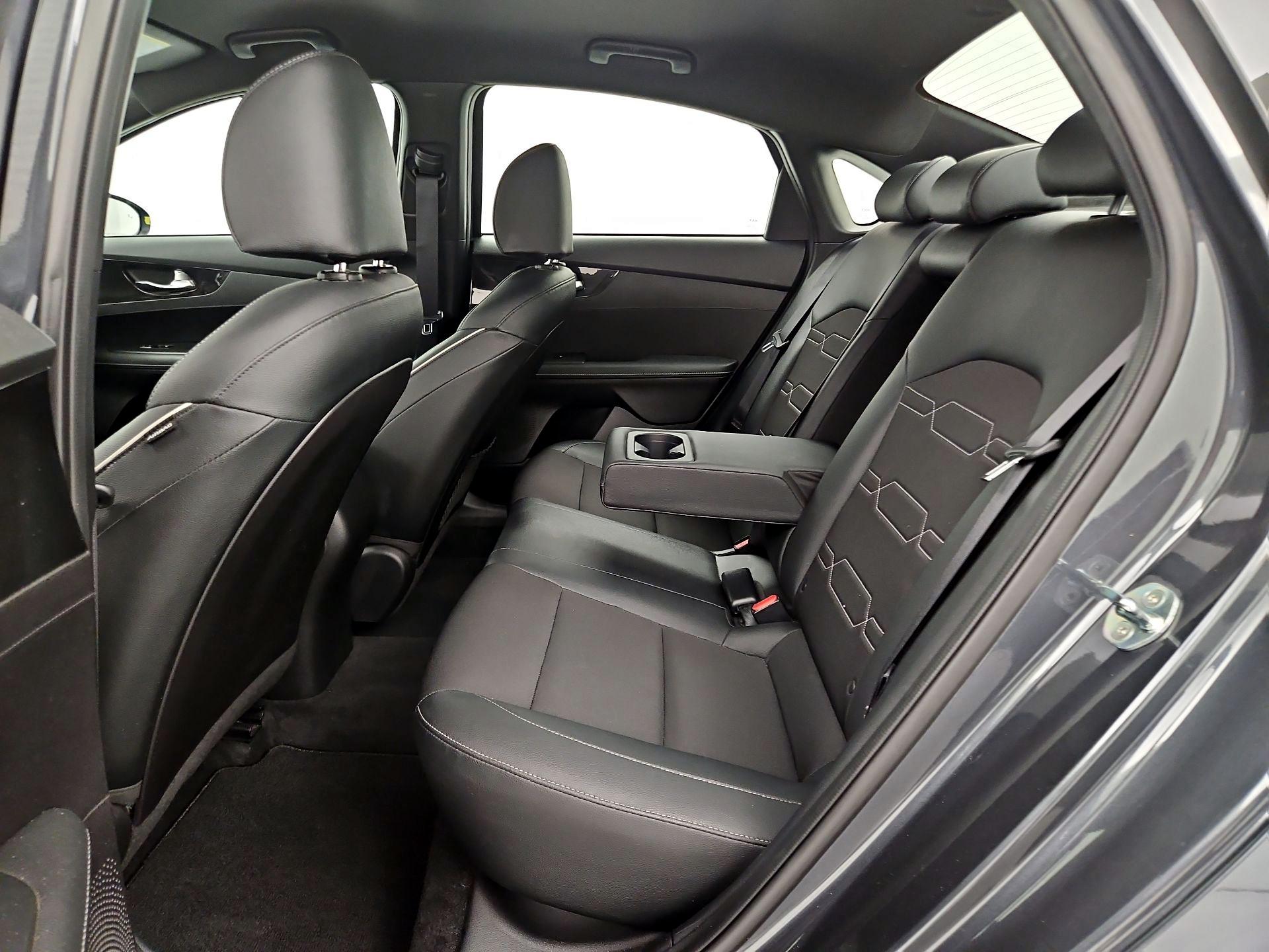 Thumbnail: 2021 Kia Forte - 19