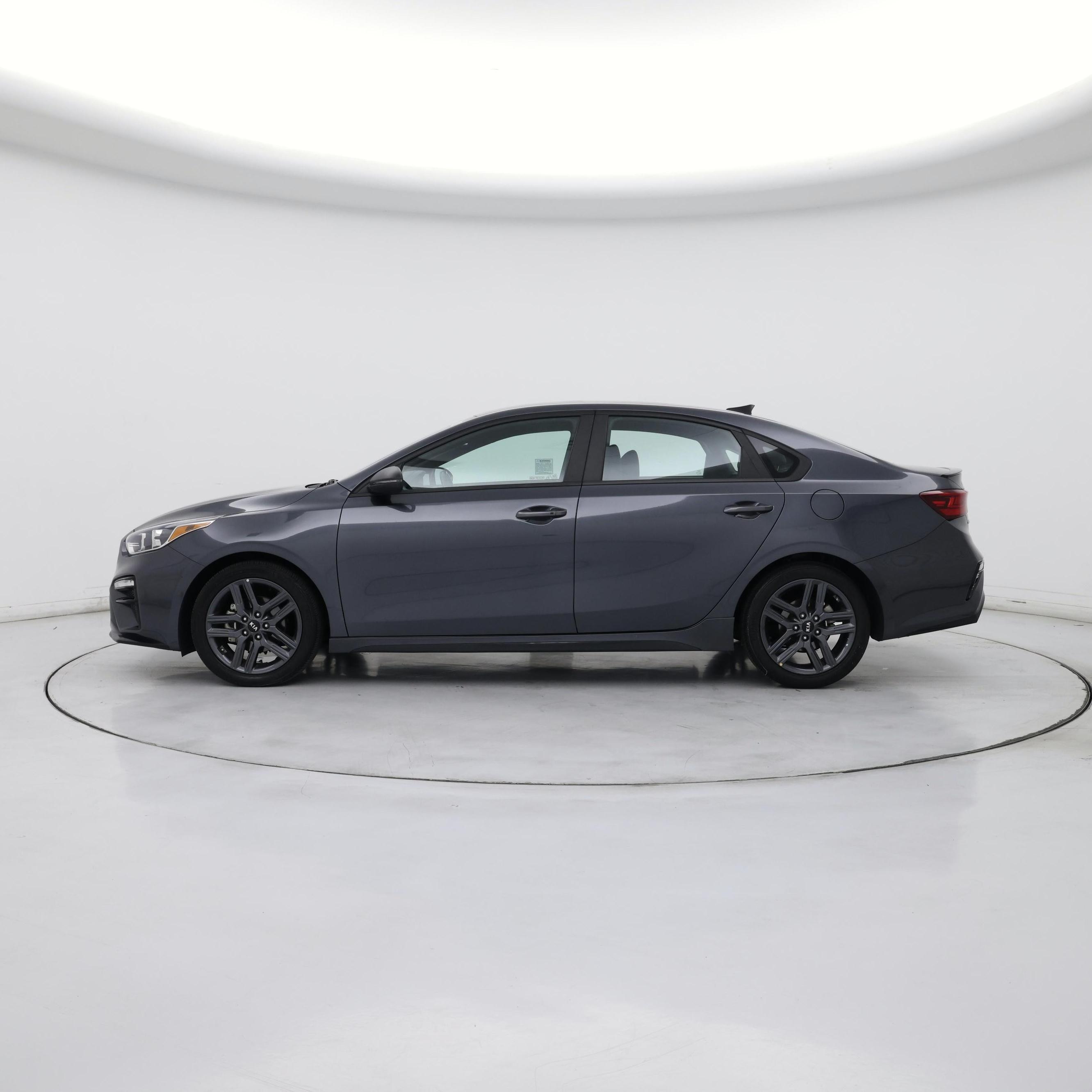Thumbnail: 2021 Kia Forte - 3