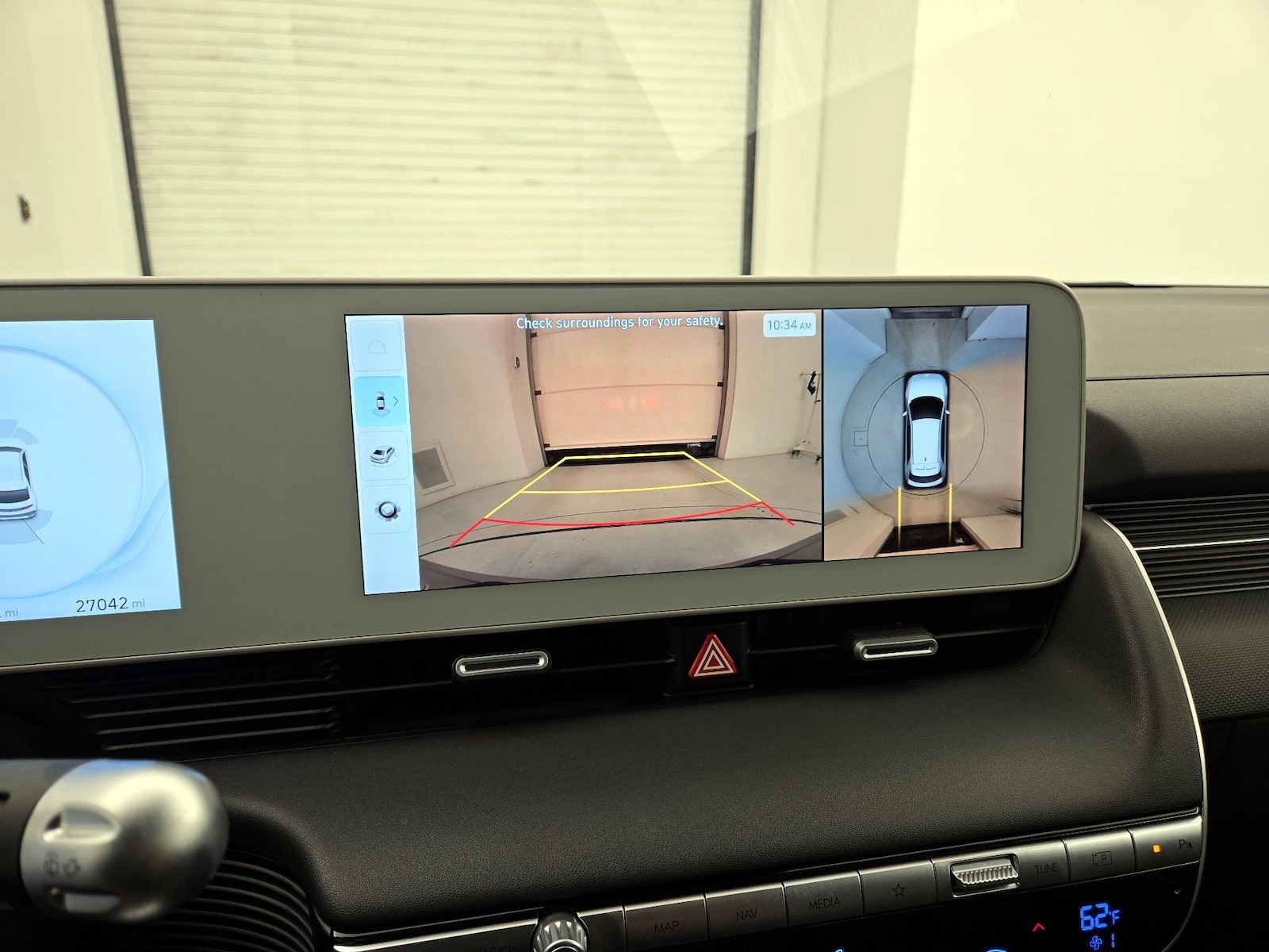 2024 Hyundai IONIQ 5 Limited - Photo 16