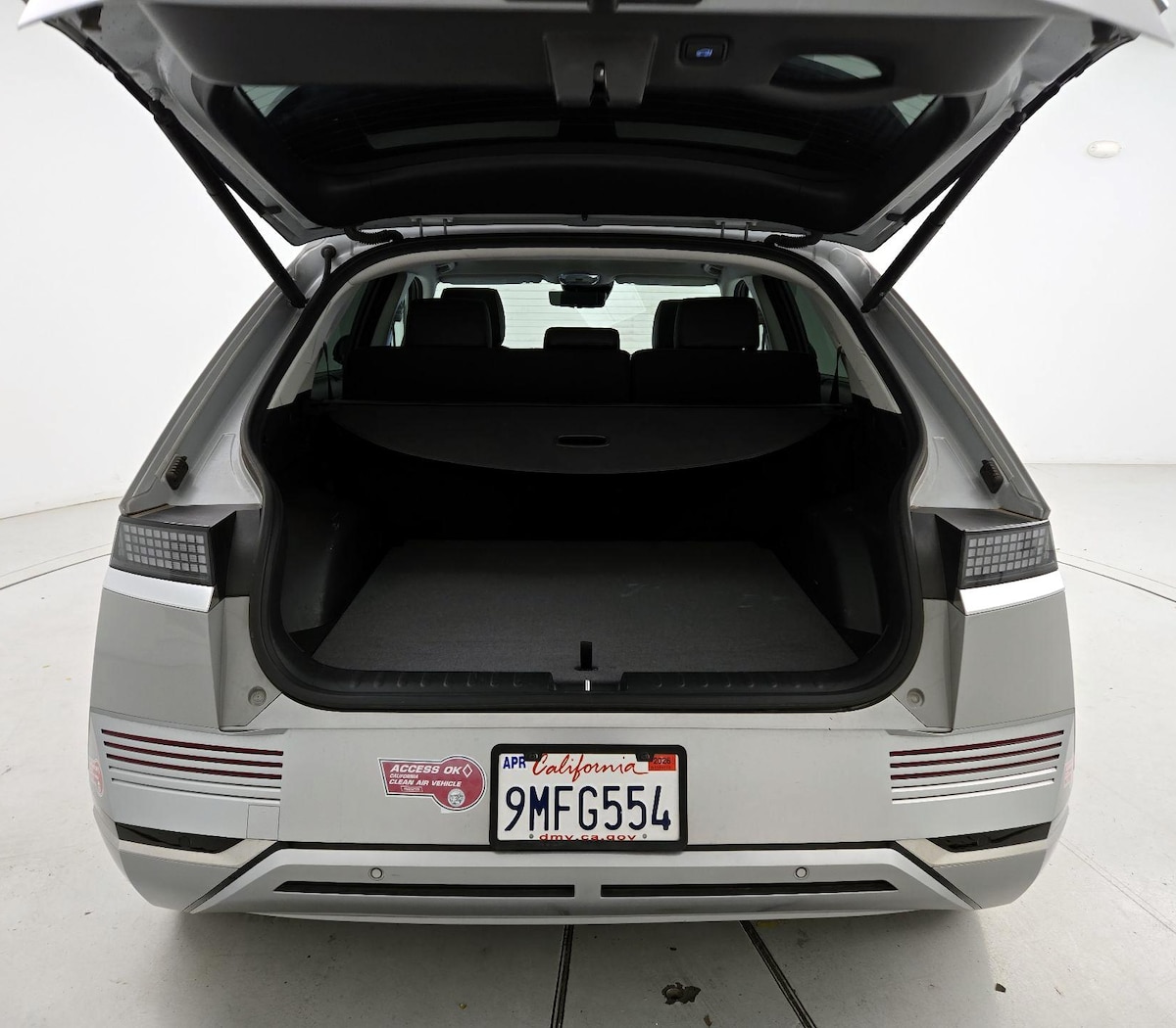 Trunk/Cargo (Seats Up)
