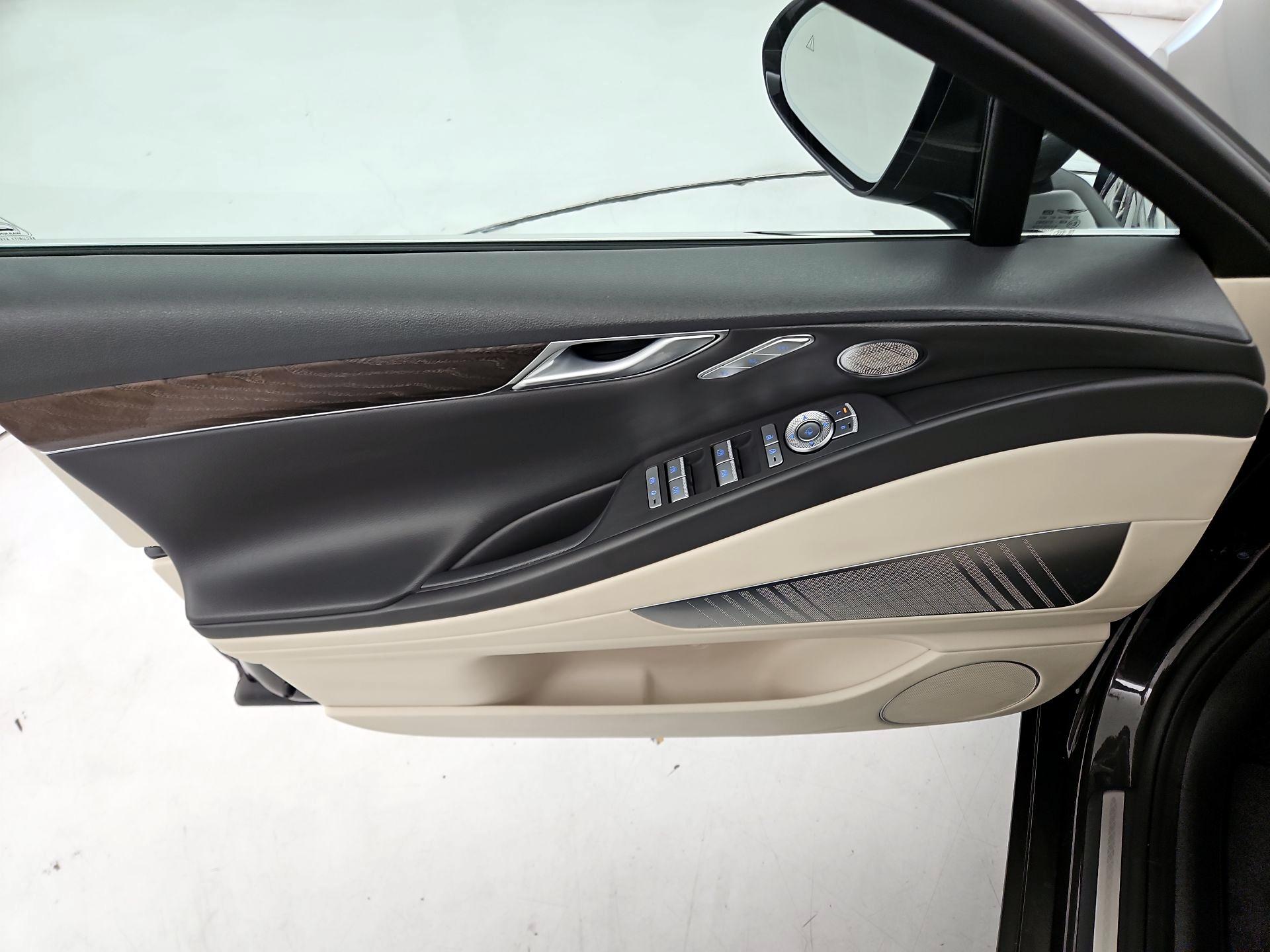 Thumbnail: 2023 Genesis G80 - 12