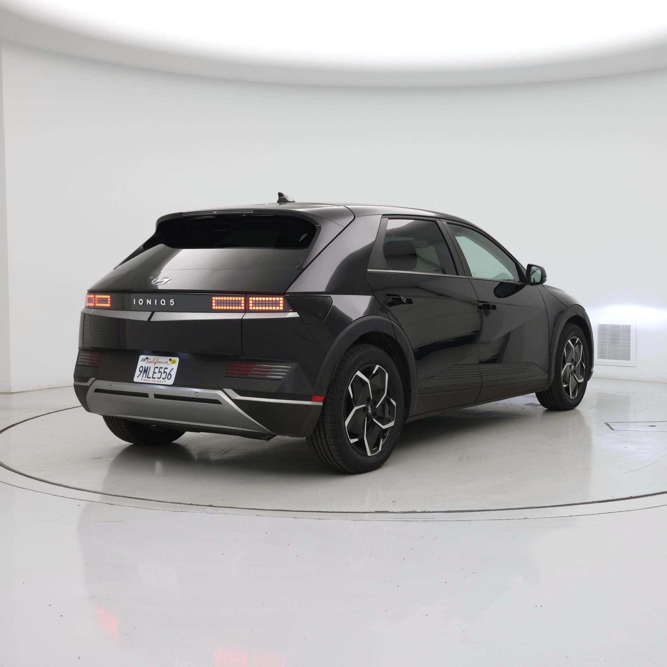 Thumbnail: 2024 Hyundai Ioniq 5 - 8