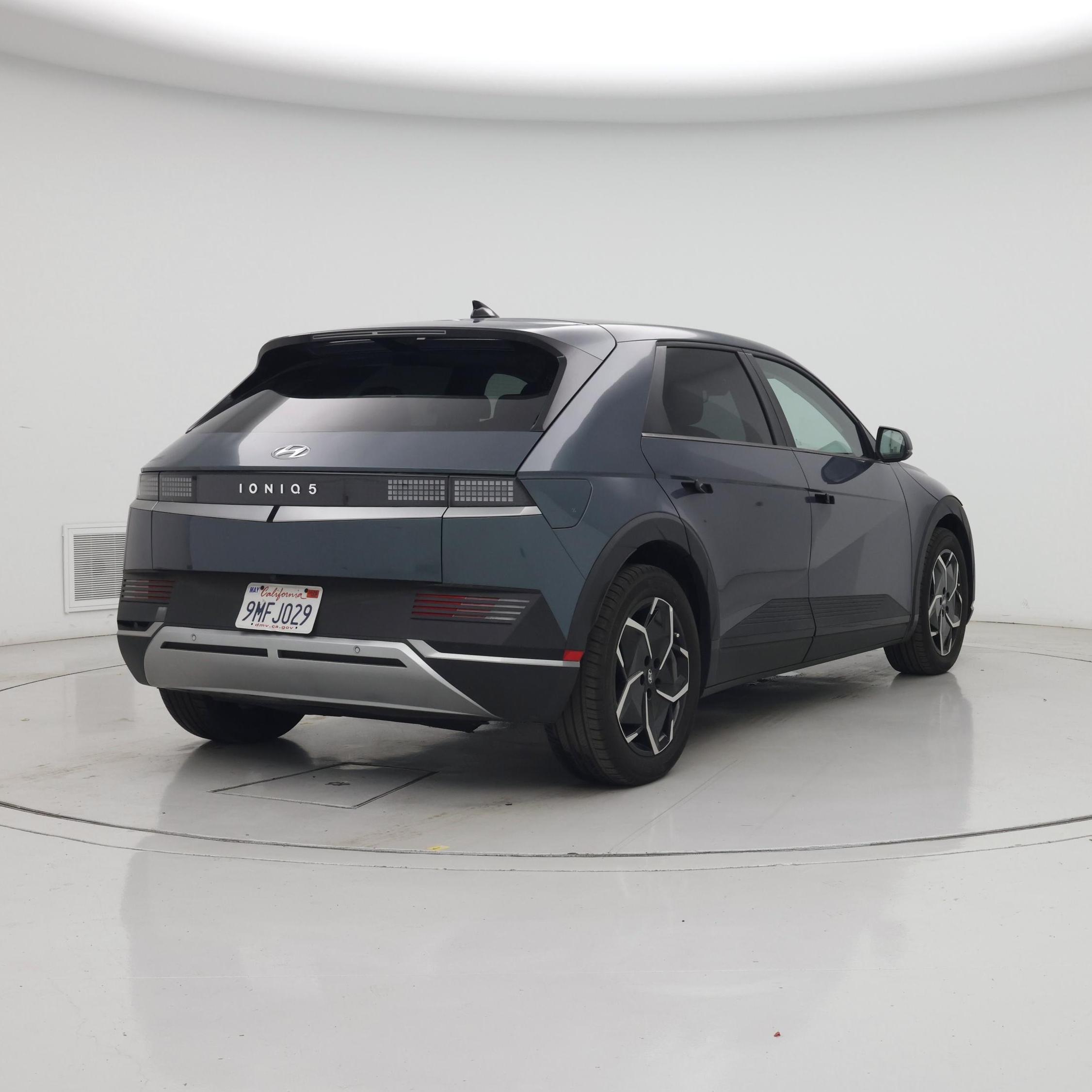 Thumbnail: 2024 Hyundai Ioniq 5 - 8