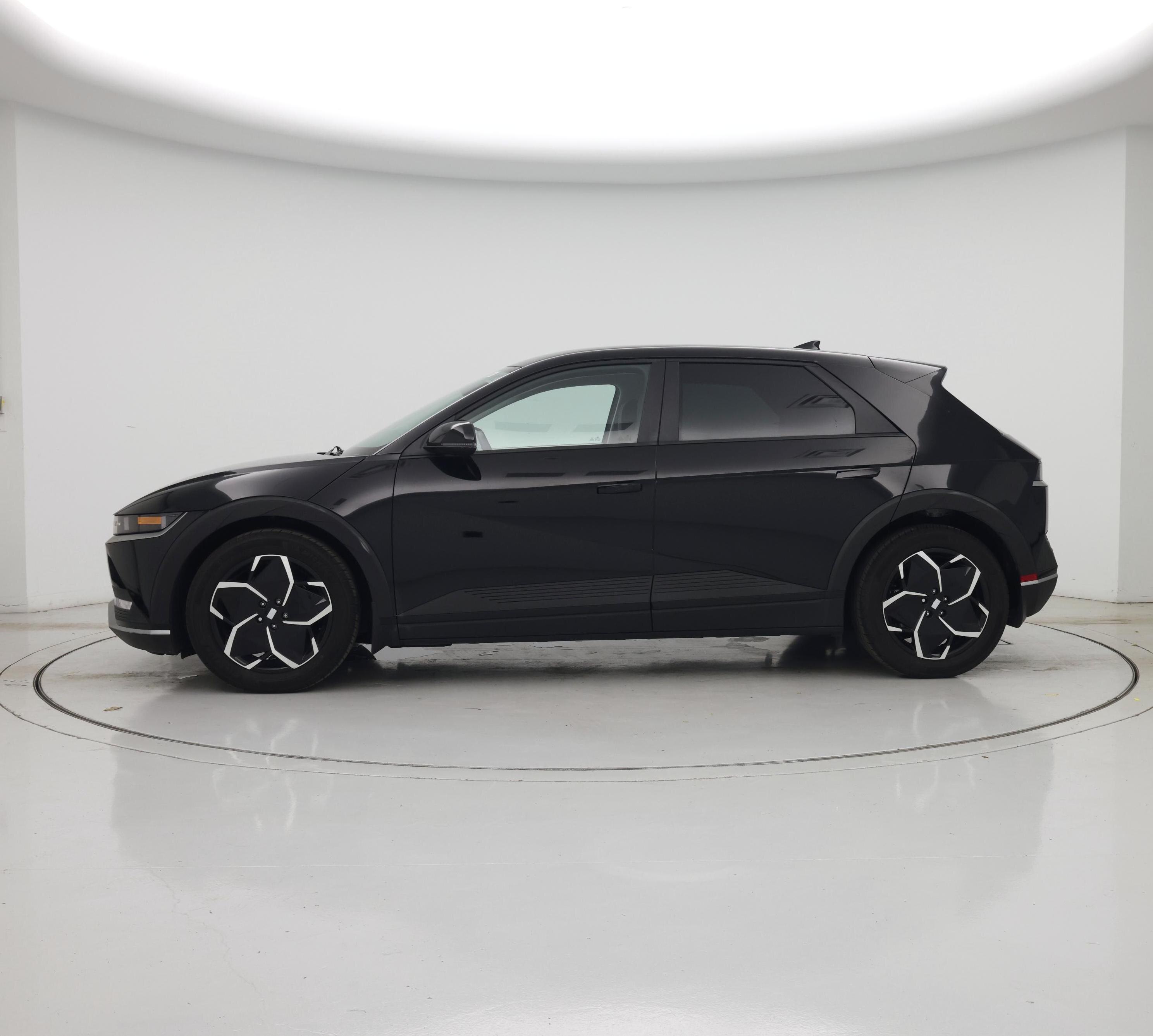 Thumbnail: 2024 Hyundai Ioniq 5 - 3