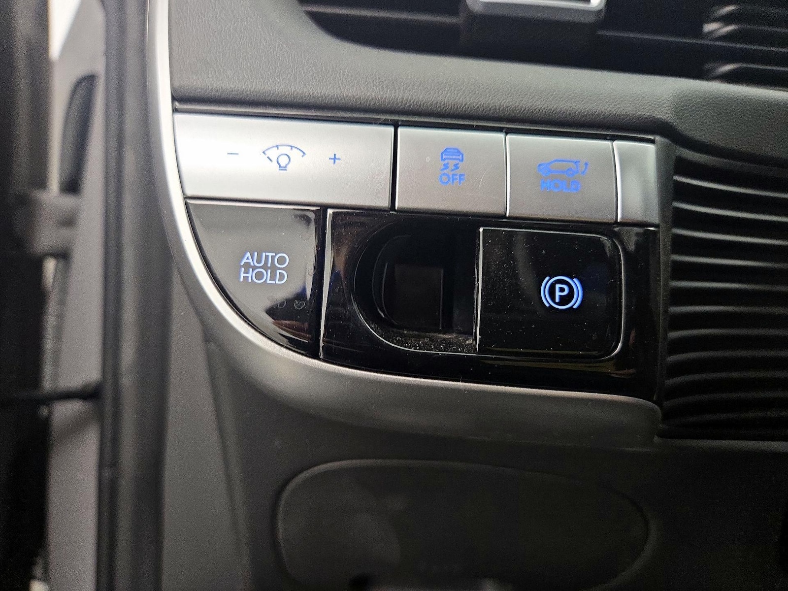 2024 Hyundai IONIQ 5 SEL - Photo 14
