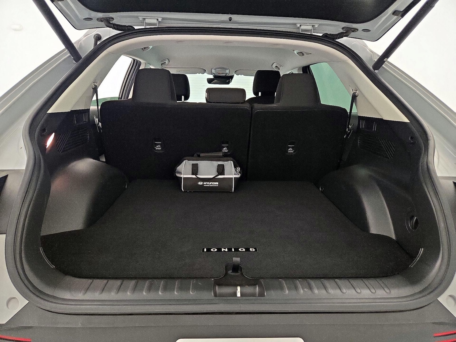 2024 Hyundai IONIQ 5 SEL - Photo 22