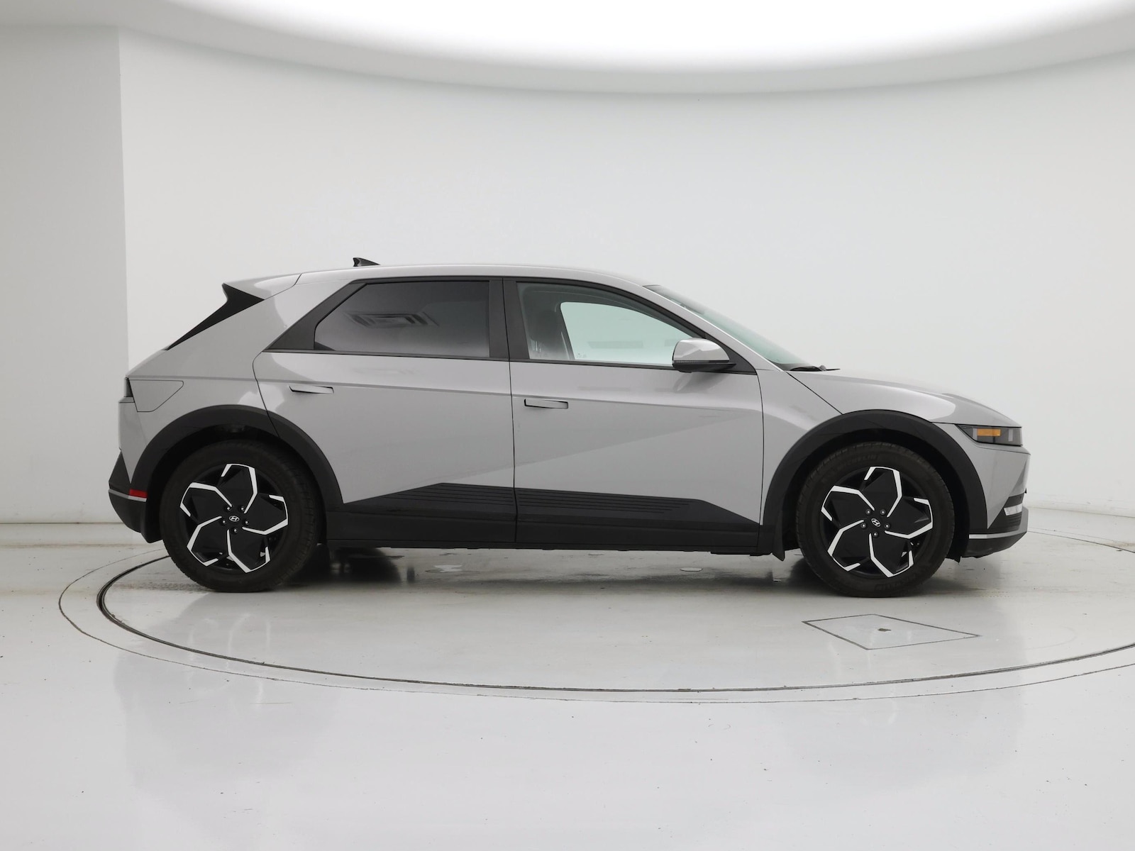 2024 Hyundai IONIQ 5 SEL - Photo 8