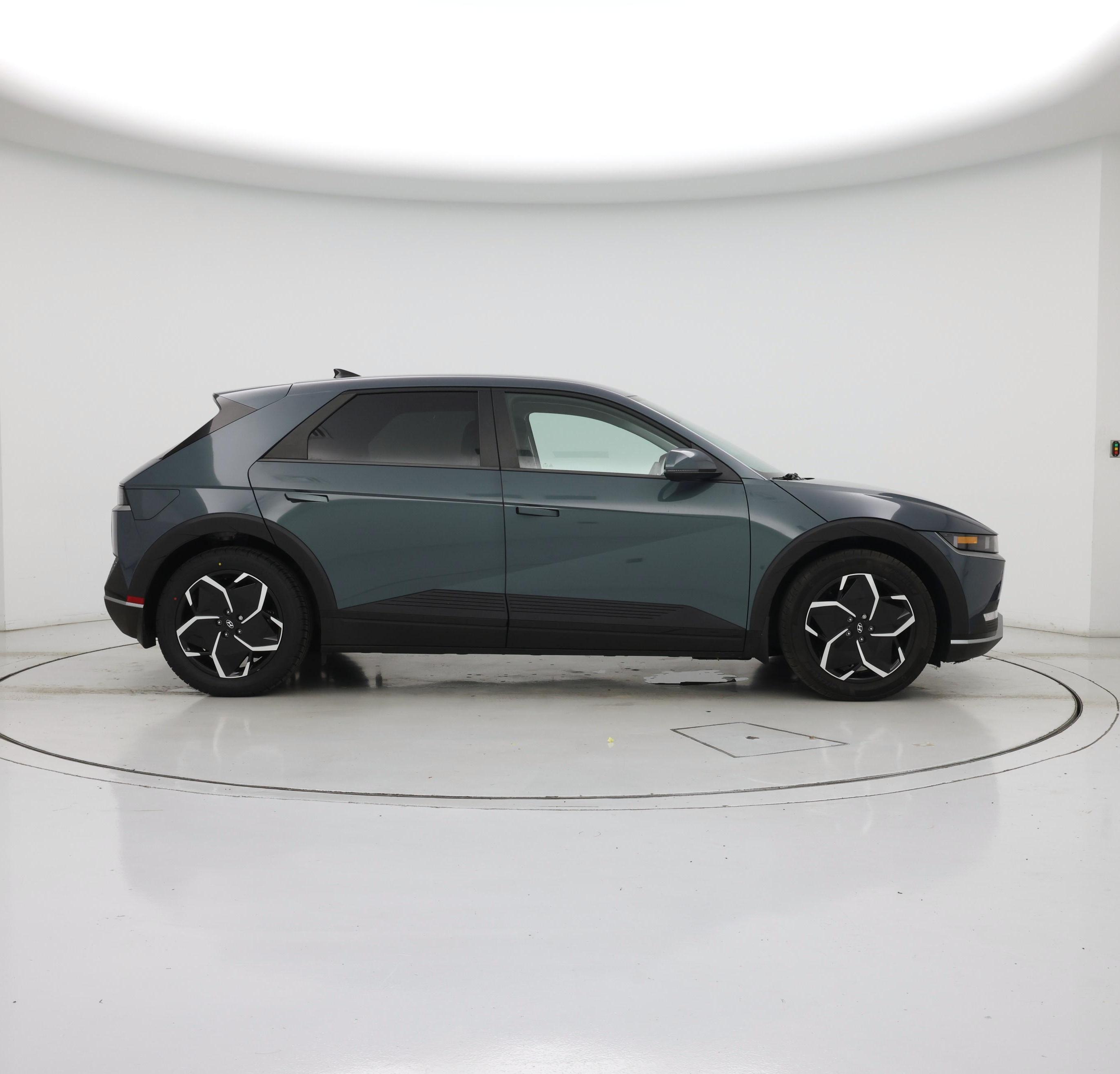 Thumbnail: 2024 Hyundai Ioniq 5 - 7