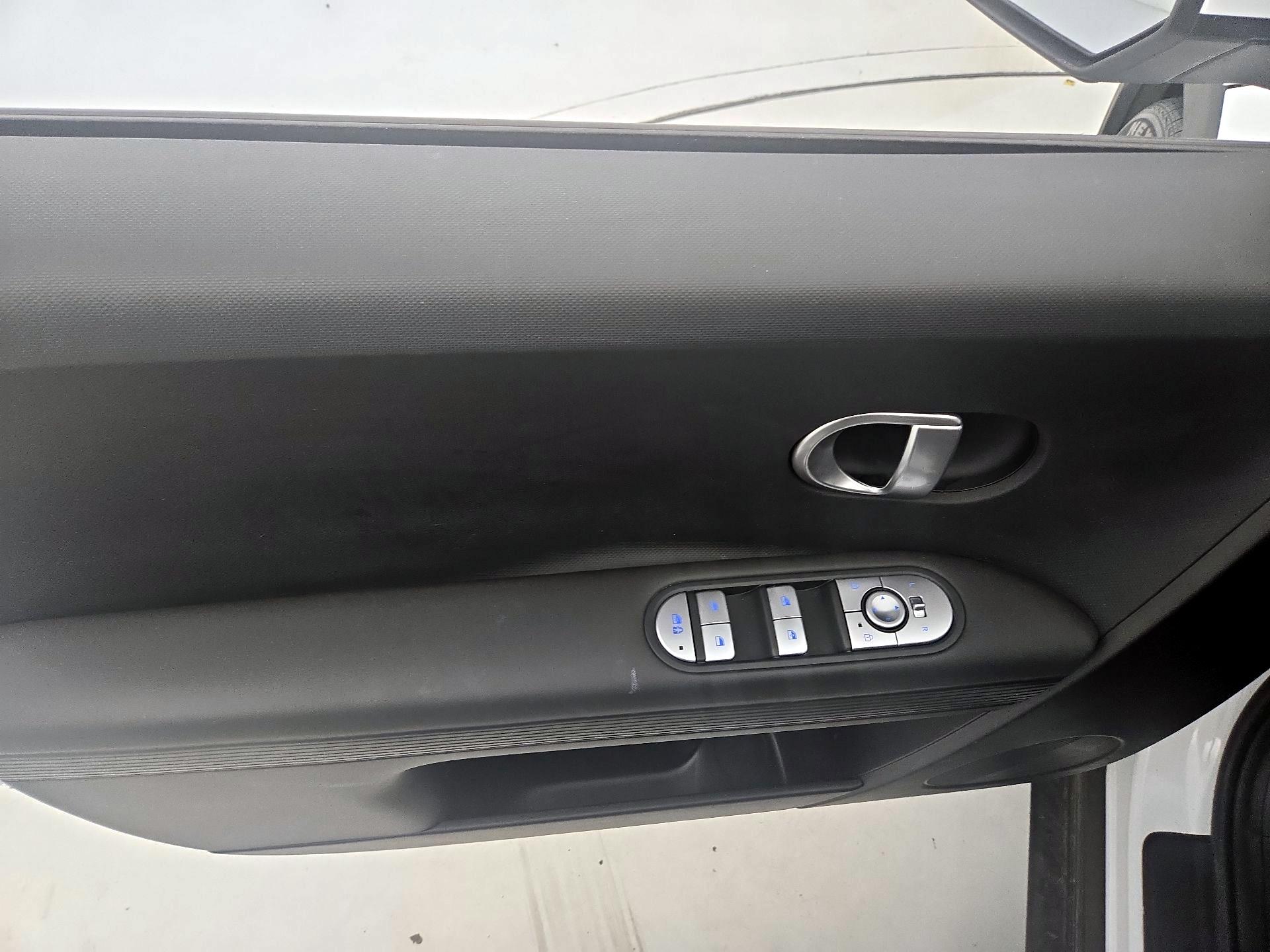 Thumbnail: 2024 Hyundai Ioniq 5 - 12