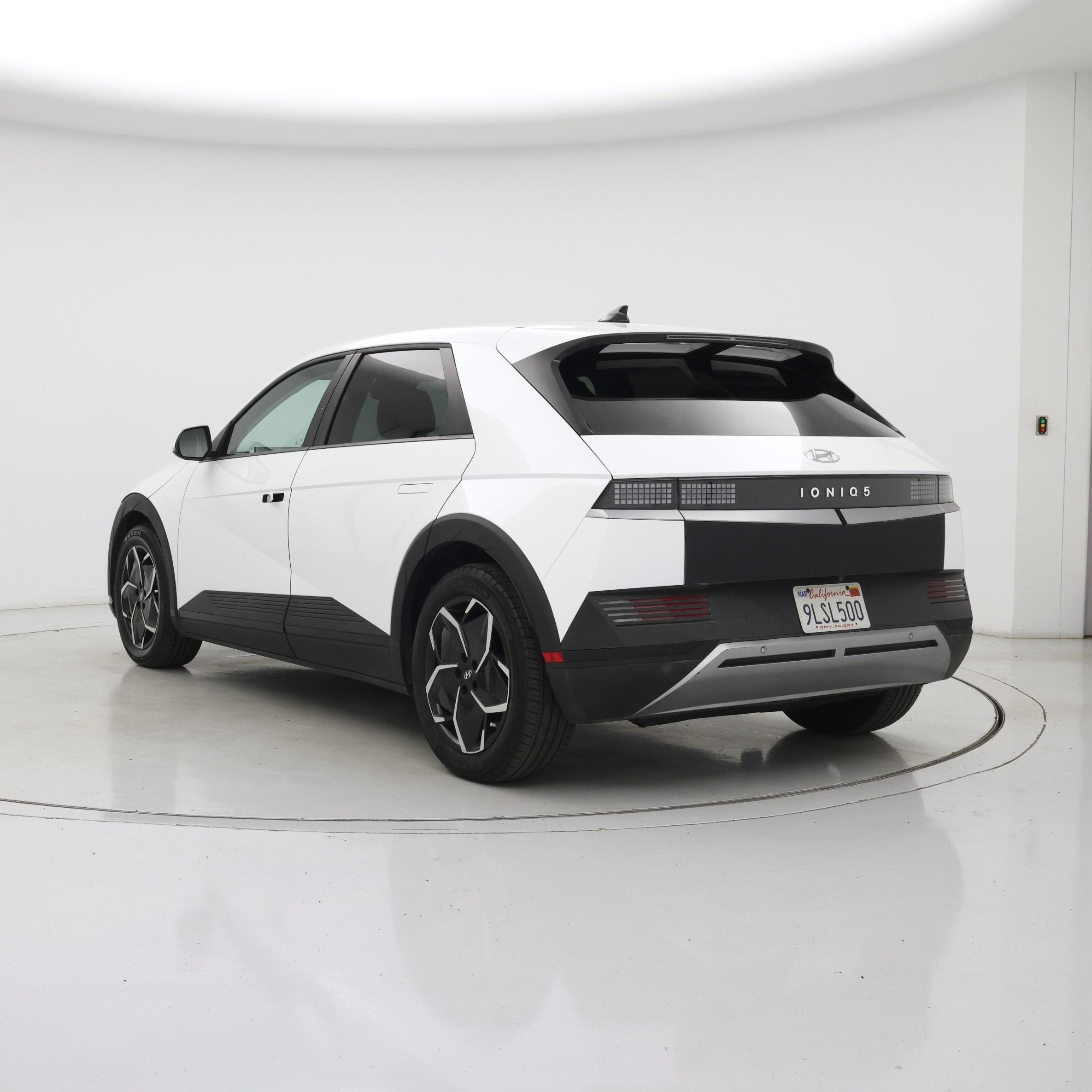 Thumbnail: 2024 Hyundai Ioniq 5 - 2