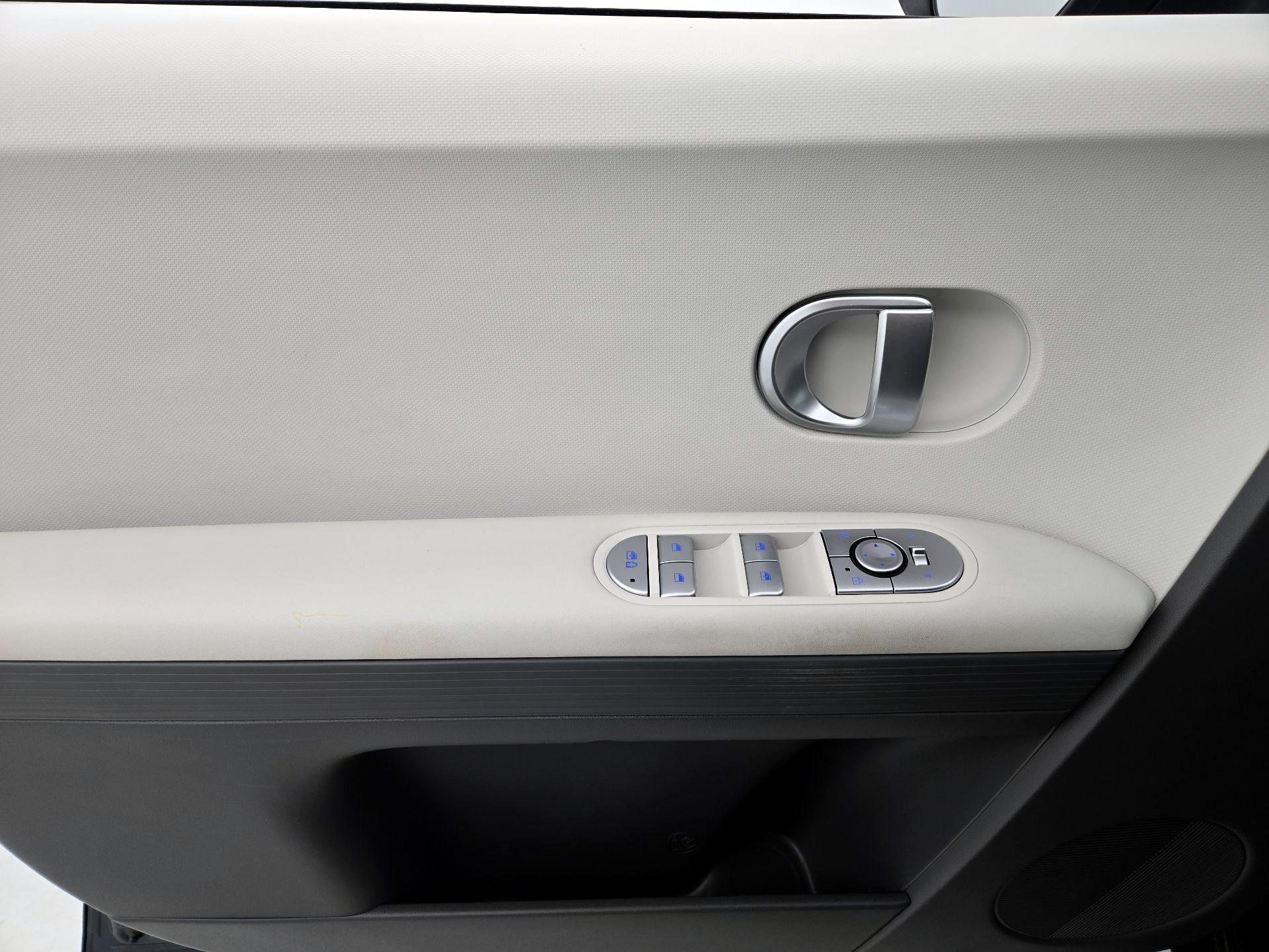 Thumbnail: 2024 Hyundai Ioniq 5 - 12