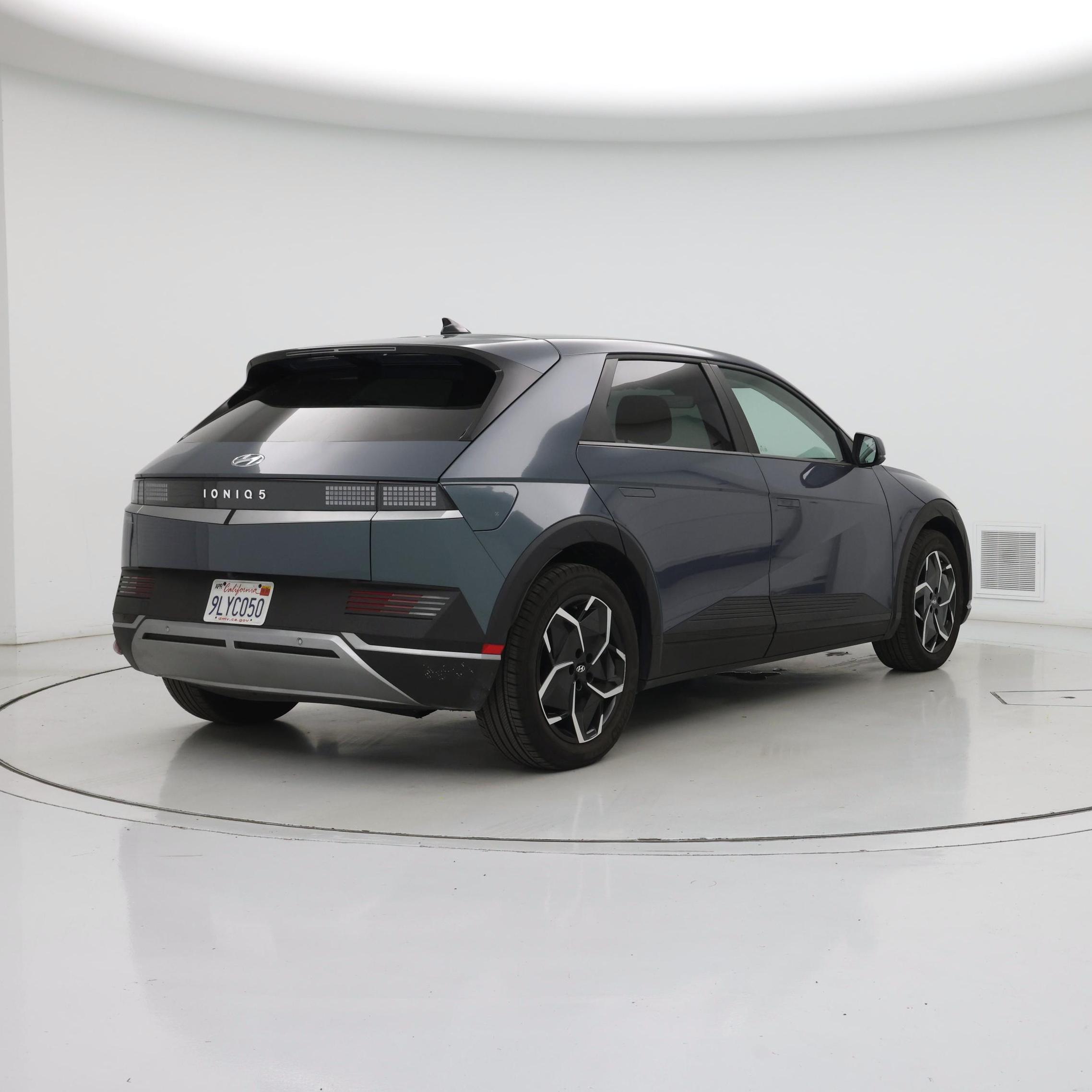 Thumbnail: 2024 Hyundai Ioniq 5 - 8