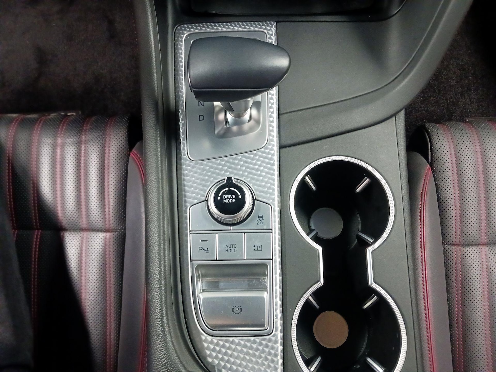2023 GENESIS G70 Standard - Photo 17