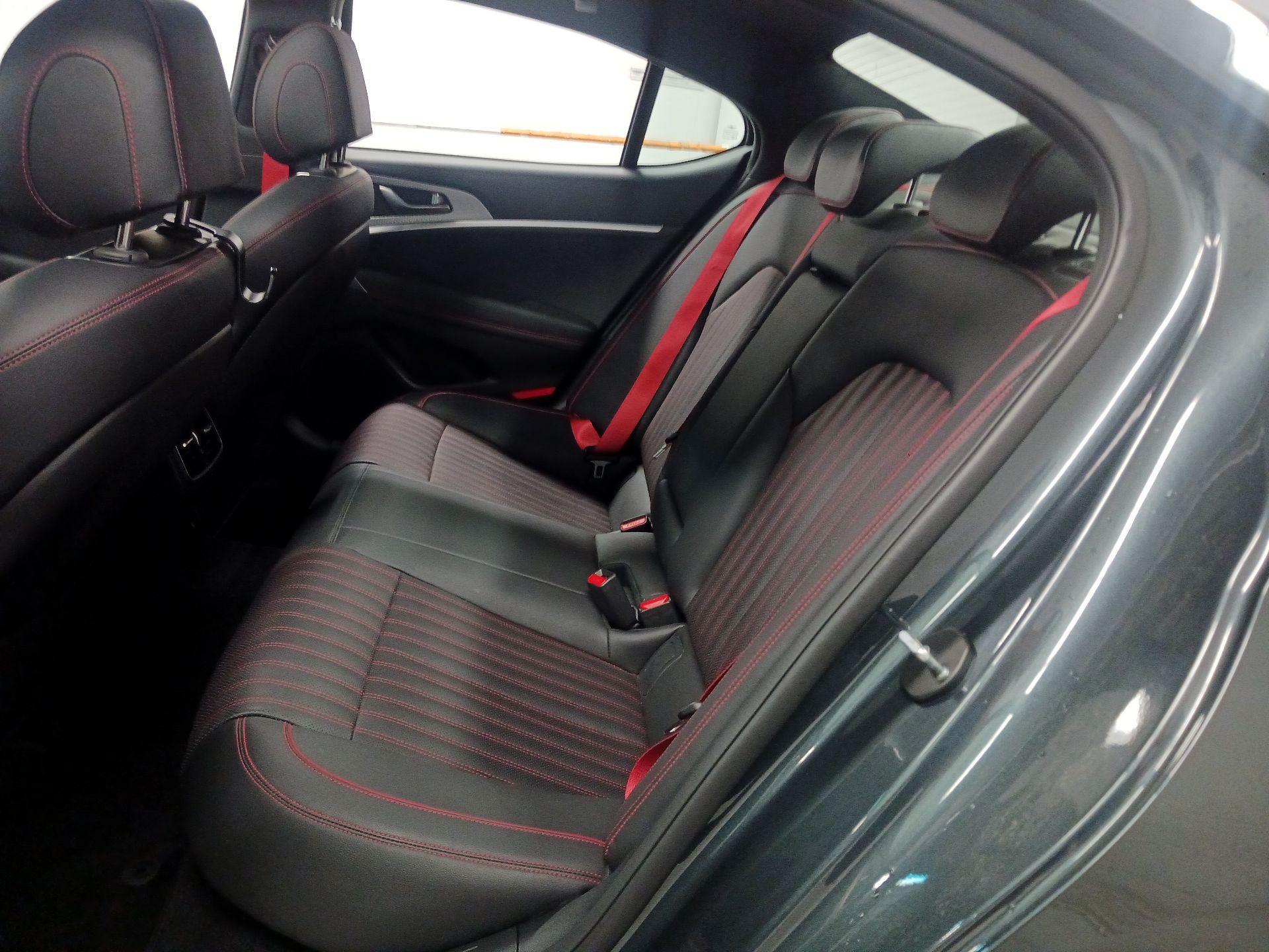 Thumbnail: 2023 Genesis G70 - 19