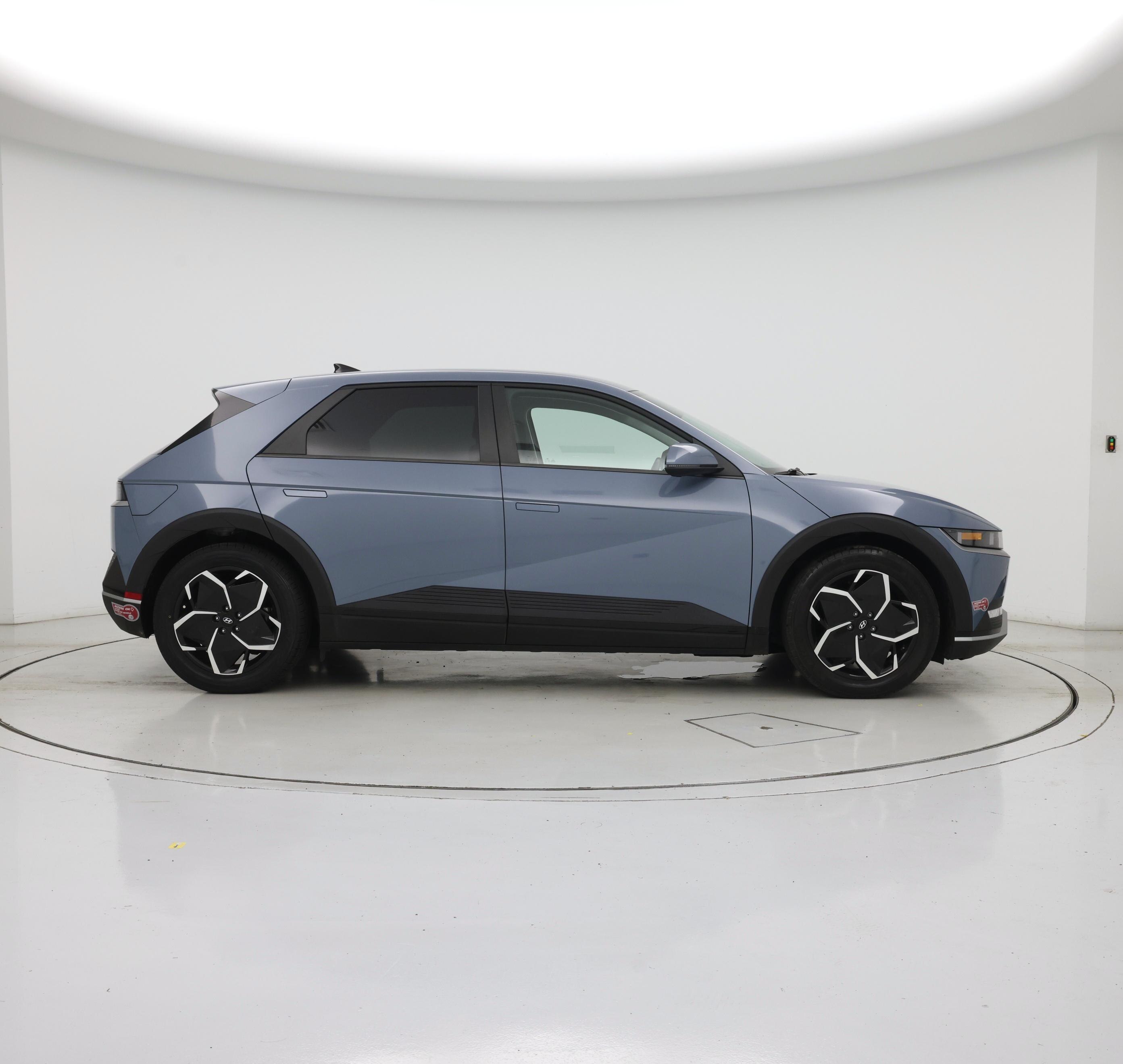 Thumbnail: 2024 Hyundai Ioniq 5 - 7