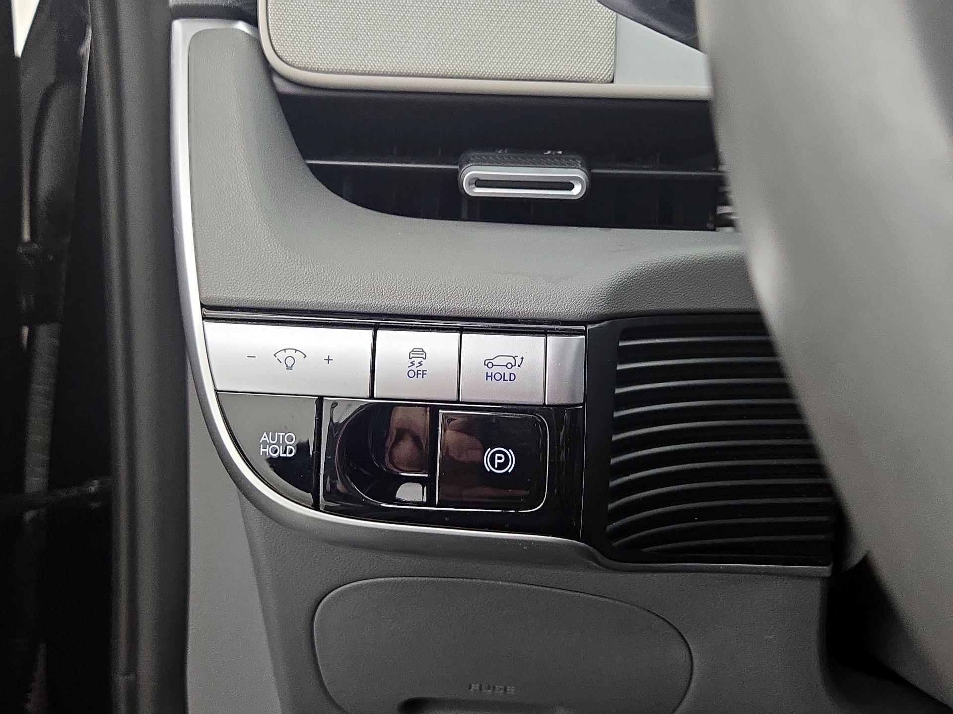 Thumbnail: 2024 Hyundai Ioniq 5 - 13