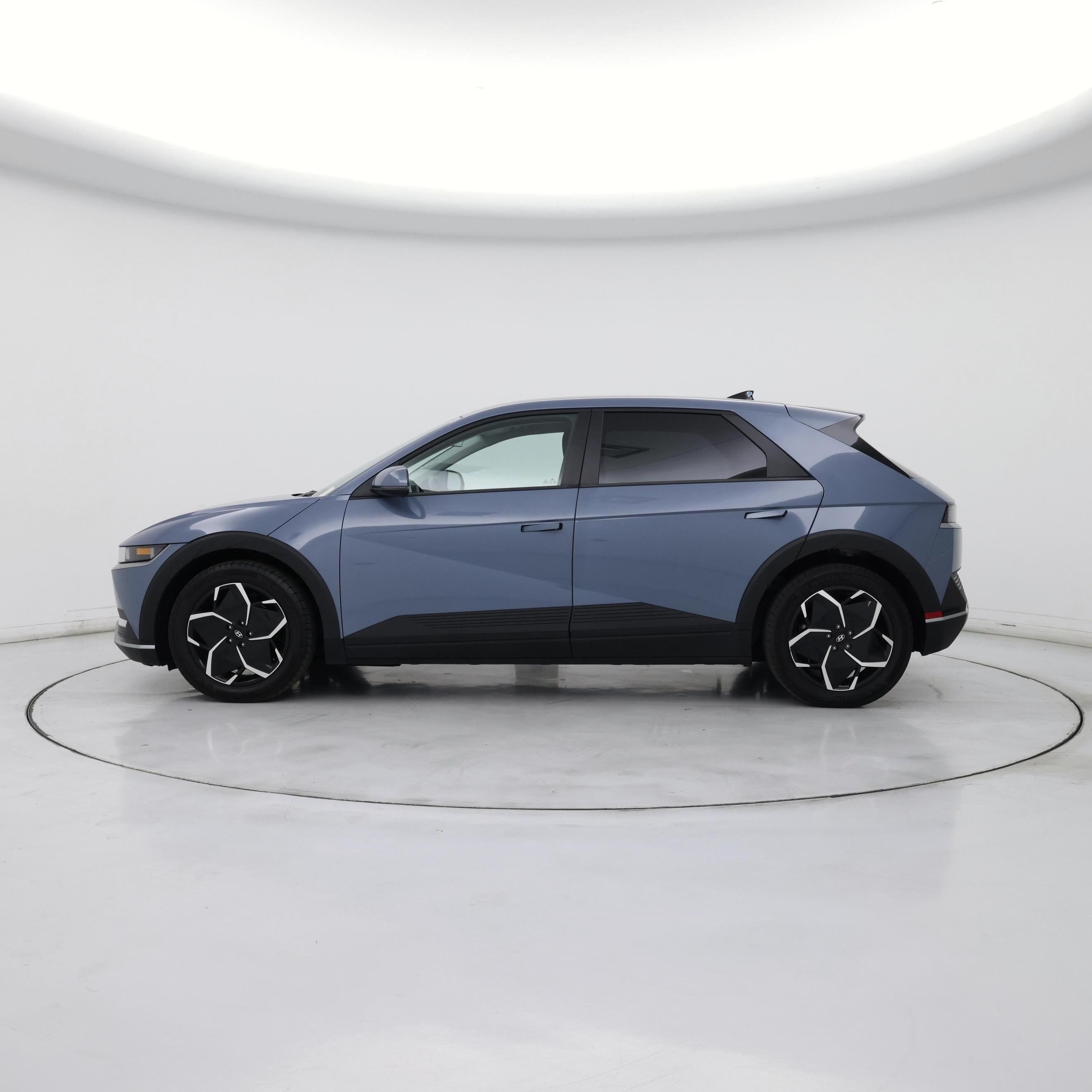 Thumbnail: 2024 Hyundai Ioniq 5 - 3