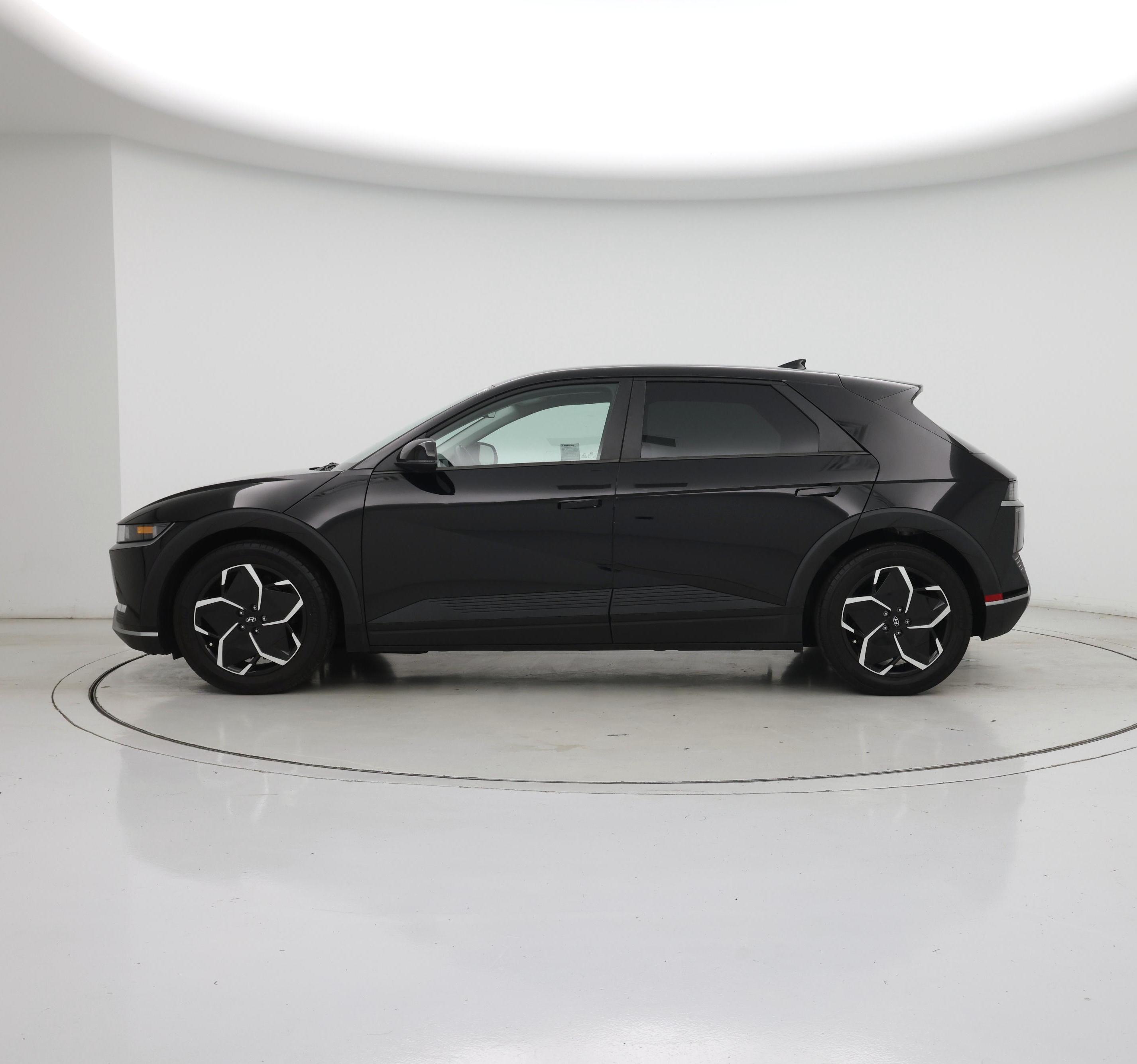 Thumbnail: 2024 Hyundai Ioniq 5 - 3