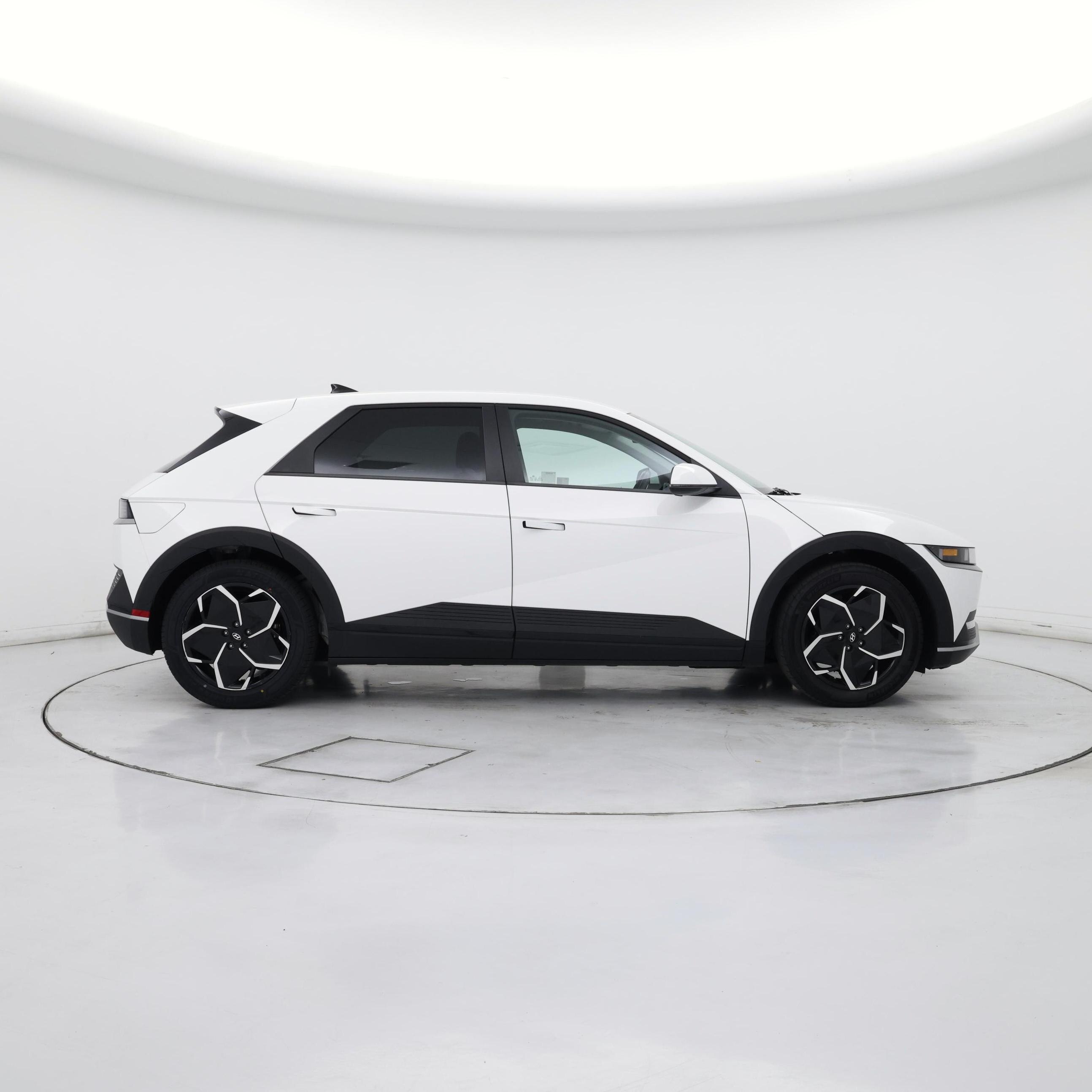 Thumbnail: 2024 Hyundai Ioniq 5 - 7