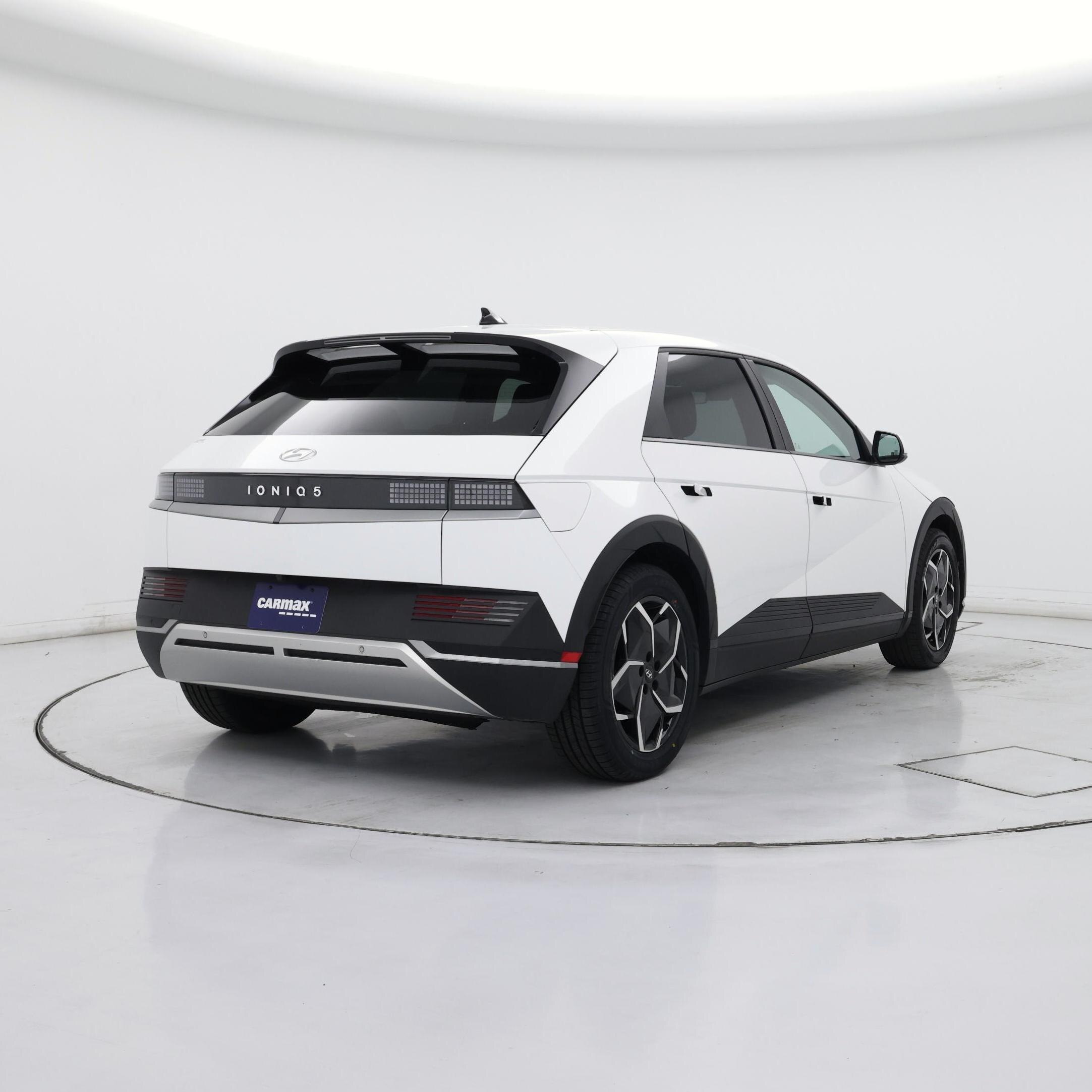 Thumbnail: 2024 Hyundai Ioniq 5 - 8