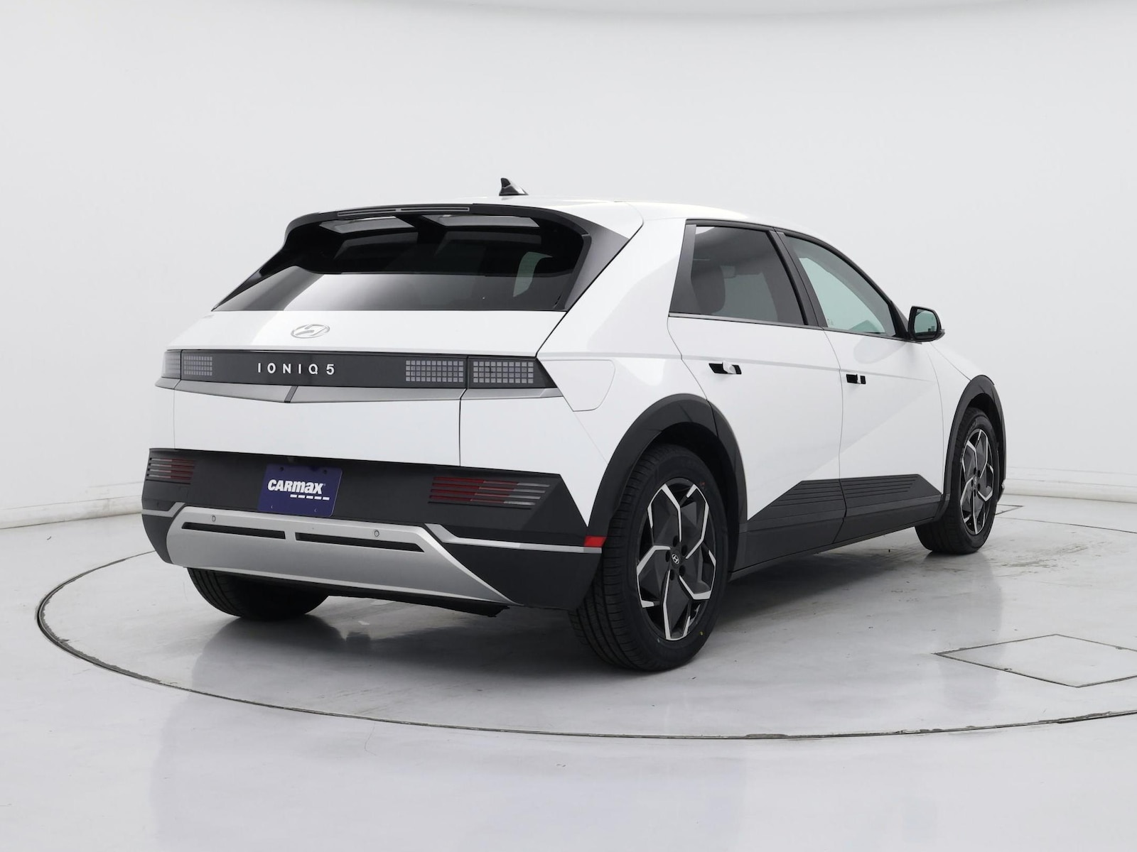 2024 Hyundai IONIQ 5 SEL - Photo 9