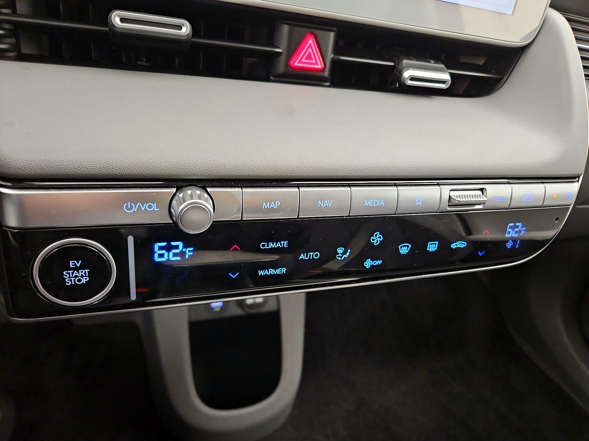 Thumbnail: 2024 Hyundai Ioniq 5 - 17