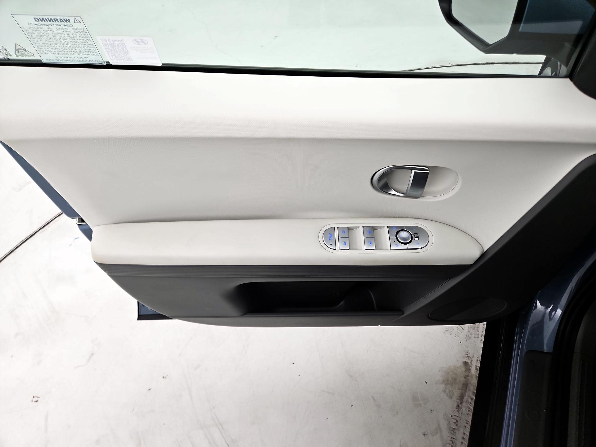 Thumbnail: 2024 Hyundai Ioniq 5 - 12