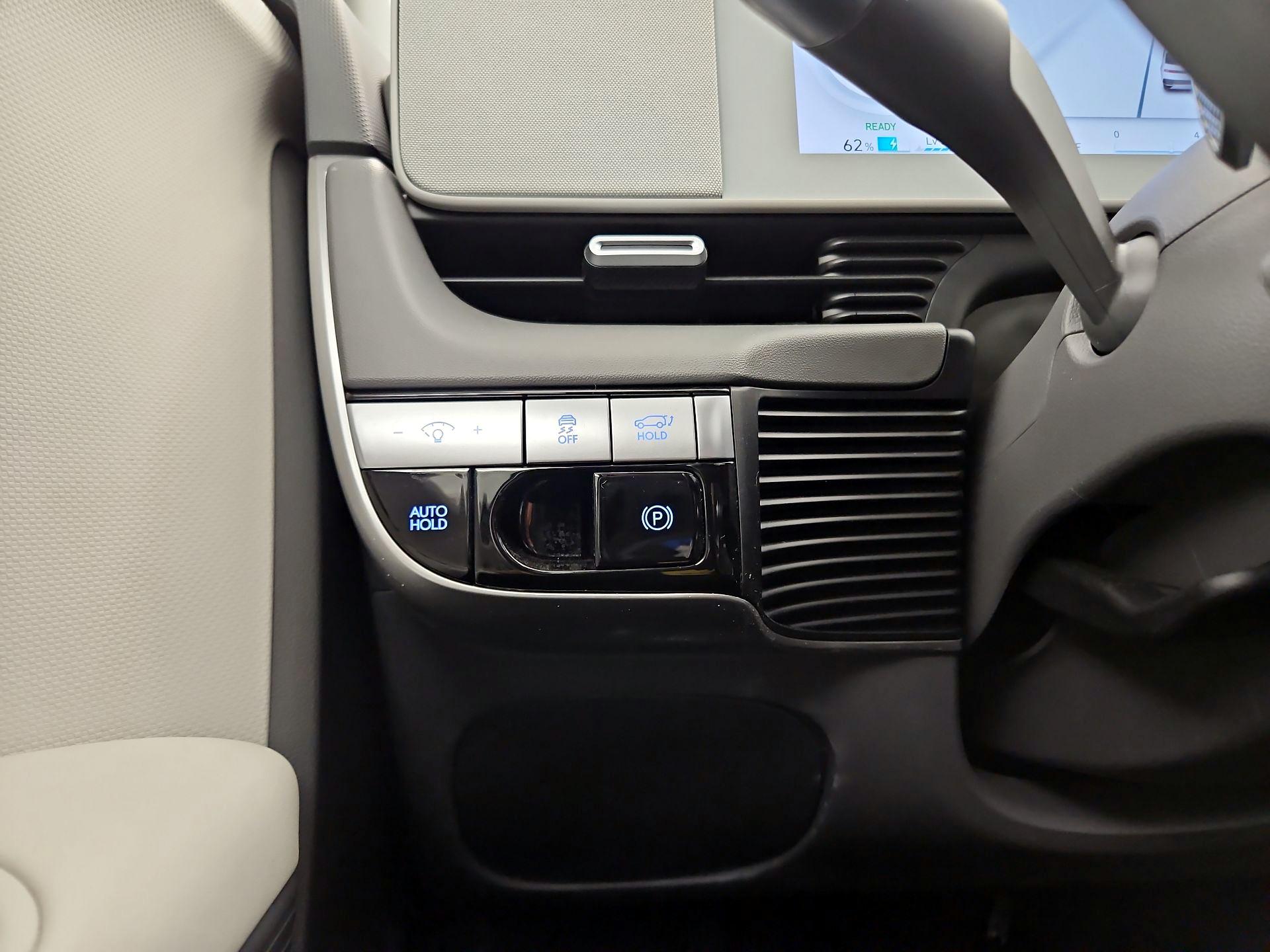 Thumbnail: 2024 Hyundai Ioniq 5 - 13