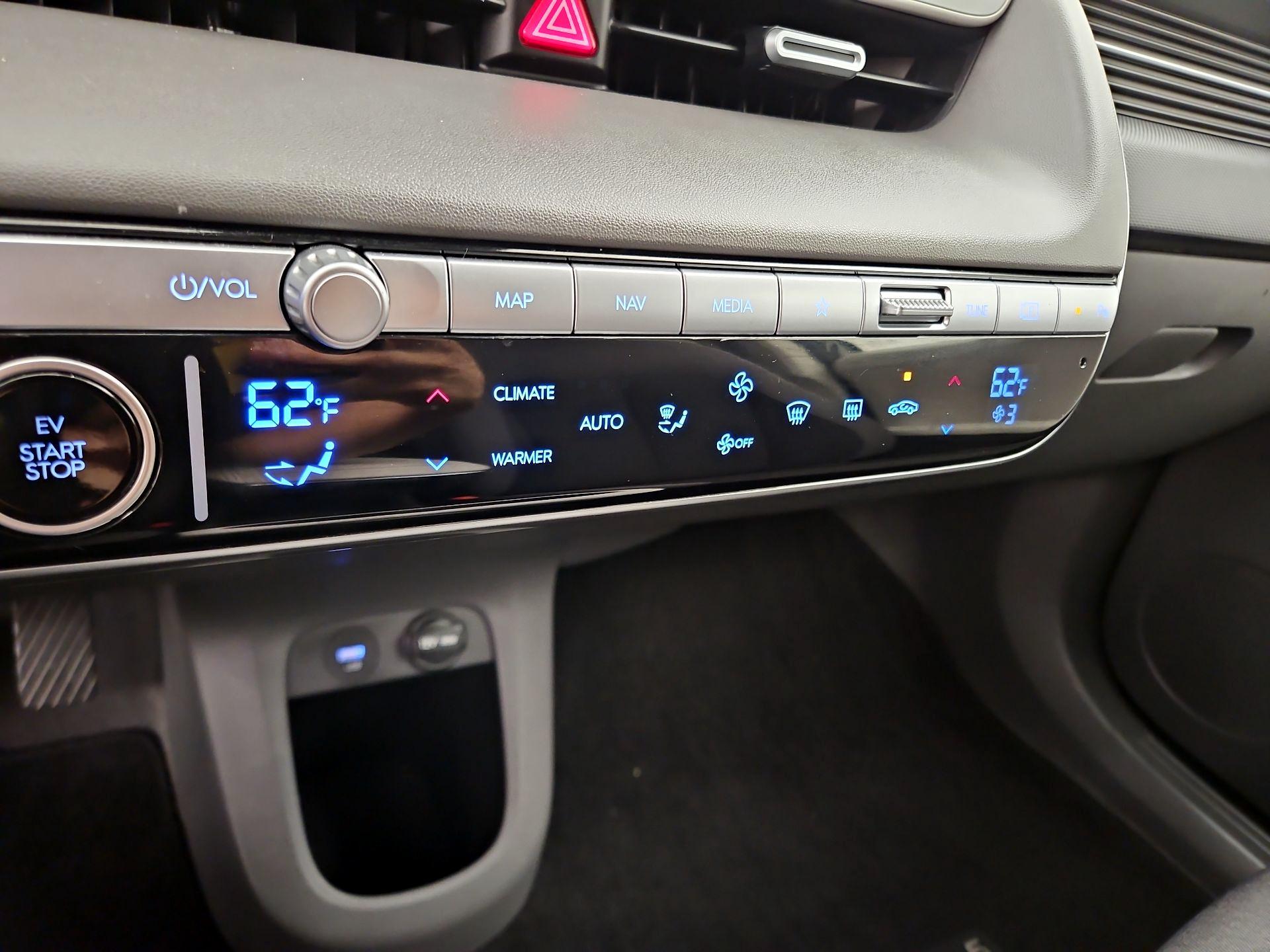 Thumbnail: 2023 Hyundai Ioniq 5 - 17