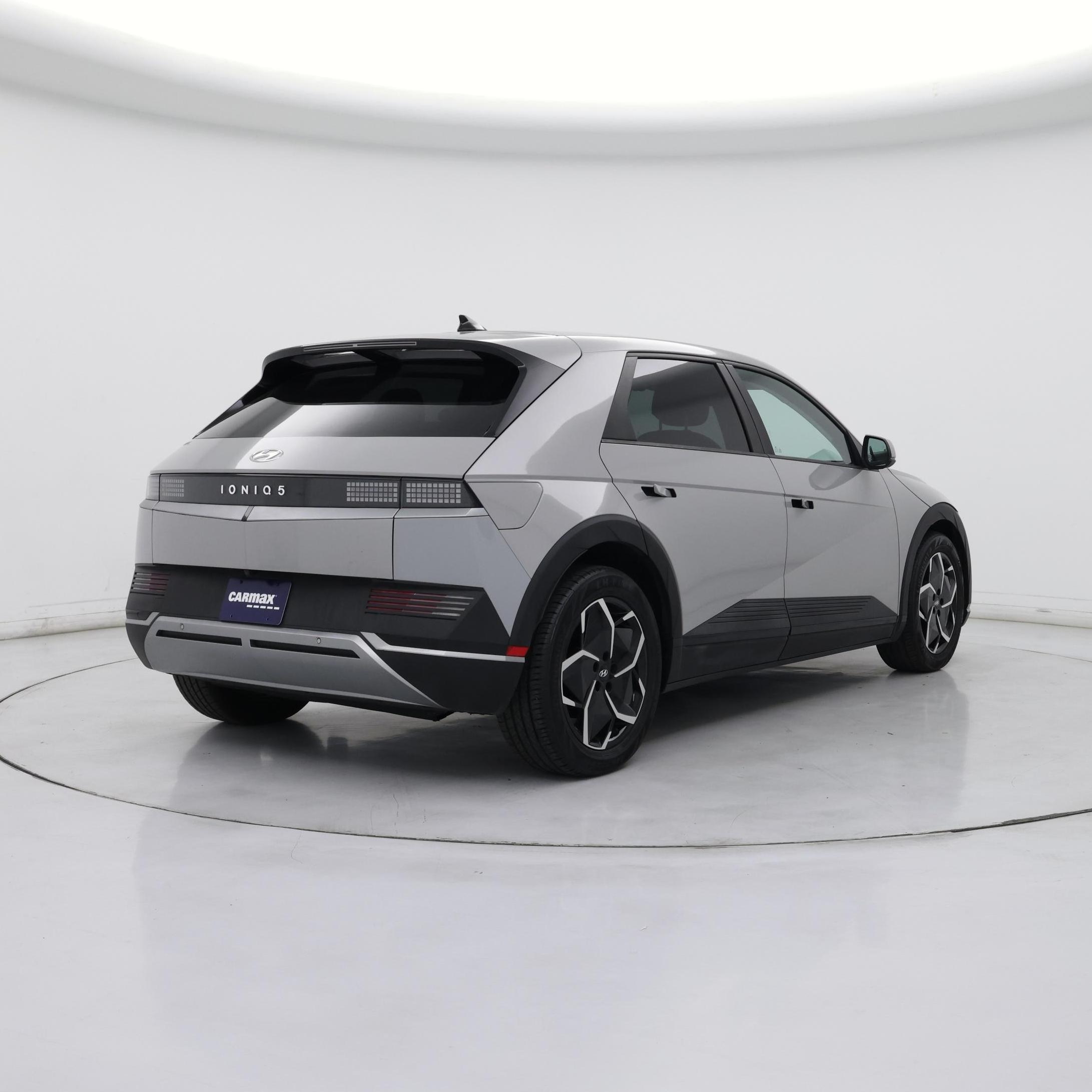 Thumbnail: 2023 Hyundai Ioniq 5 - 8