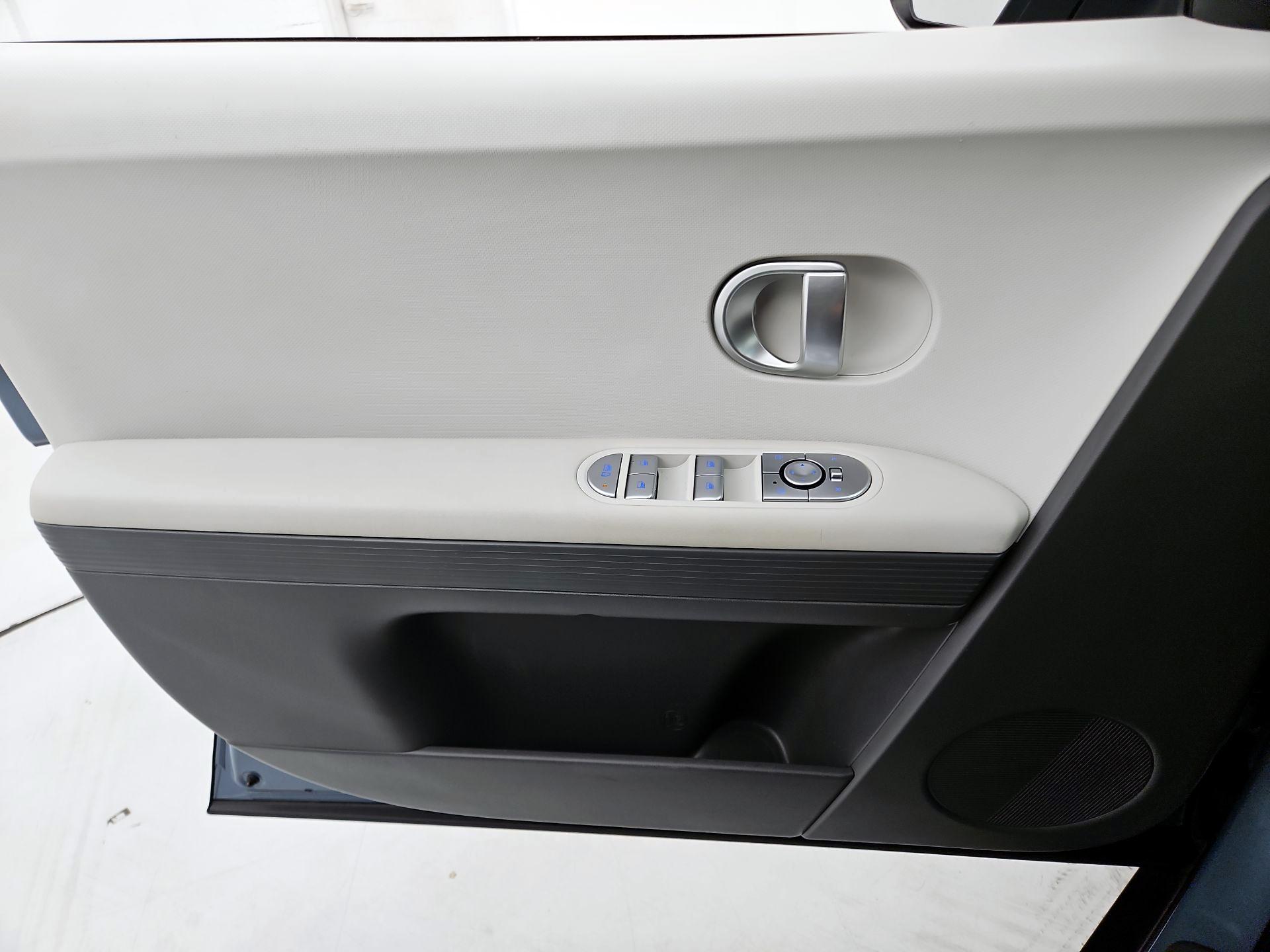 Thumbnail: 2024 Hyundai Ioniq 5 - 12