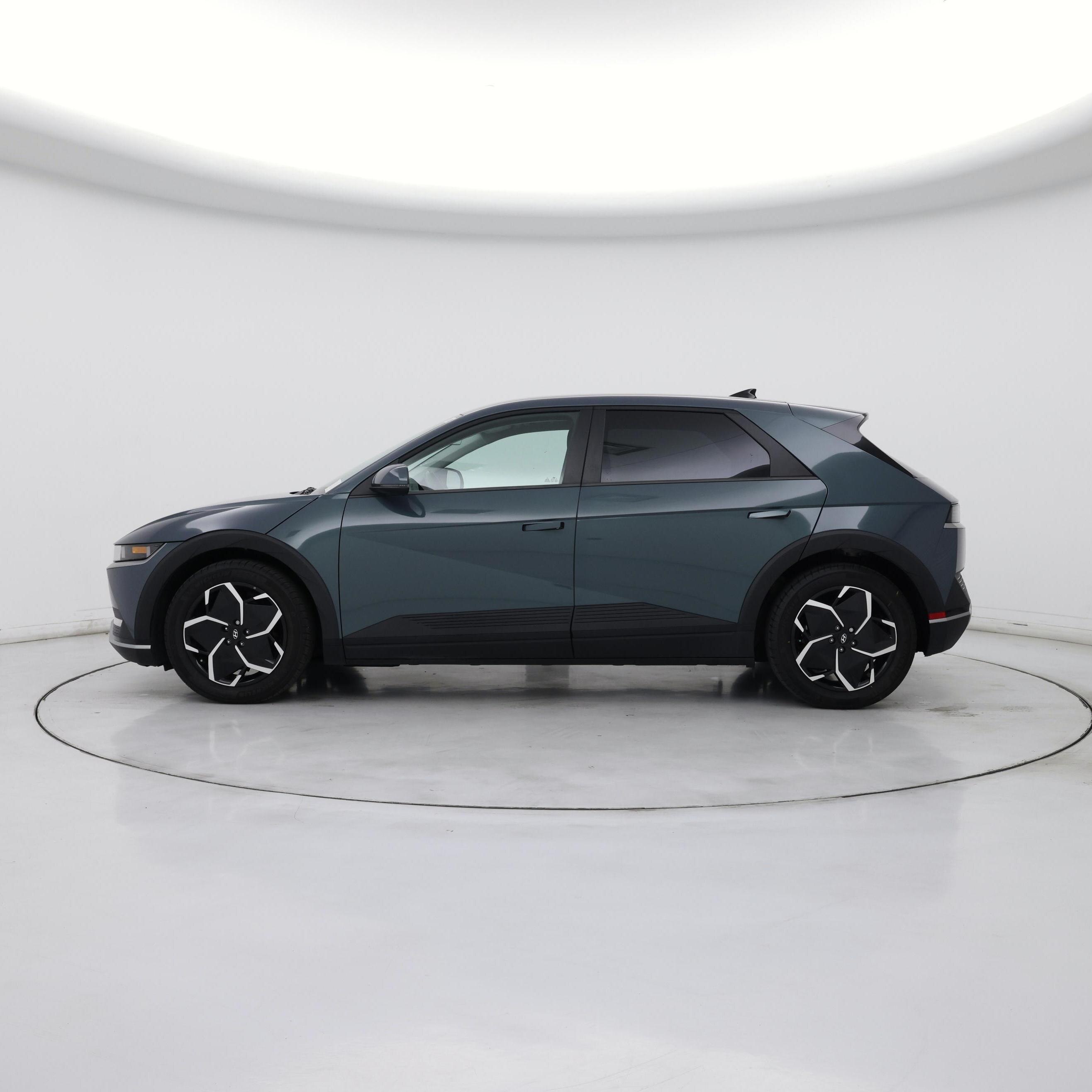Thumbnail: 2024 Hyundai Ioniq 5 - 3