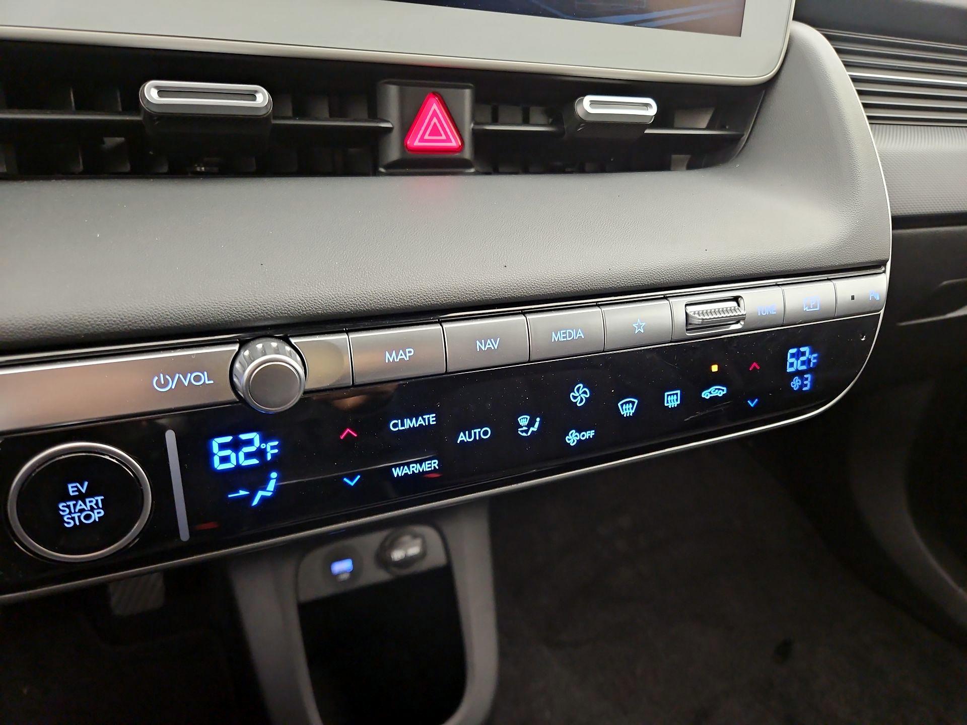 Thumbnail: 2024 Hyundai Ioniq 5 - 17