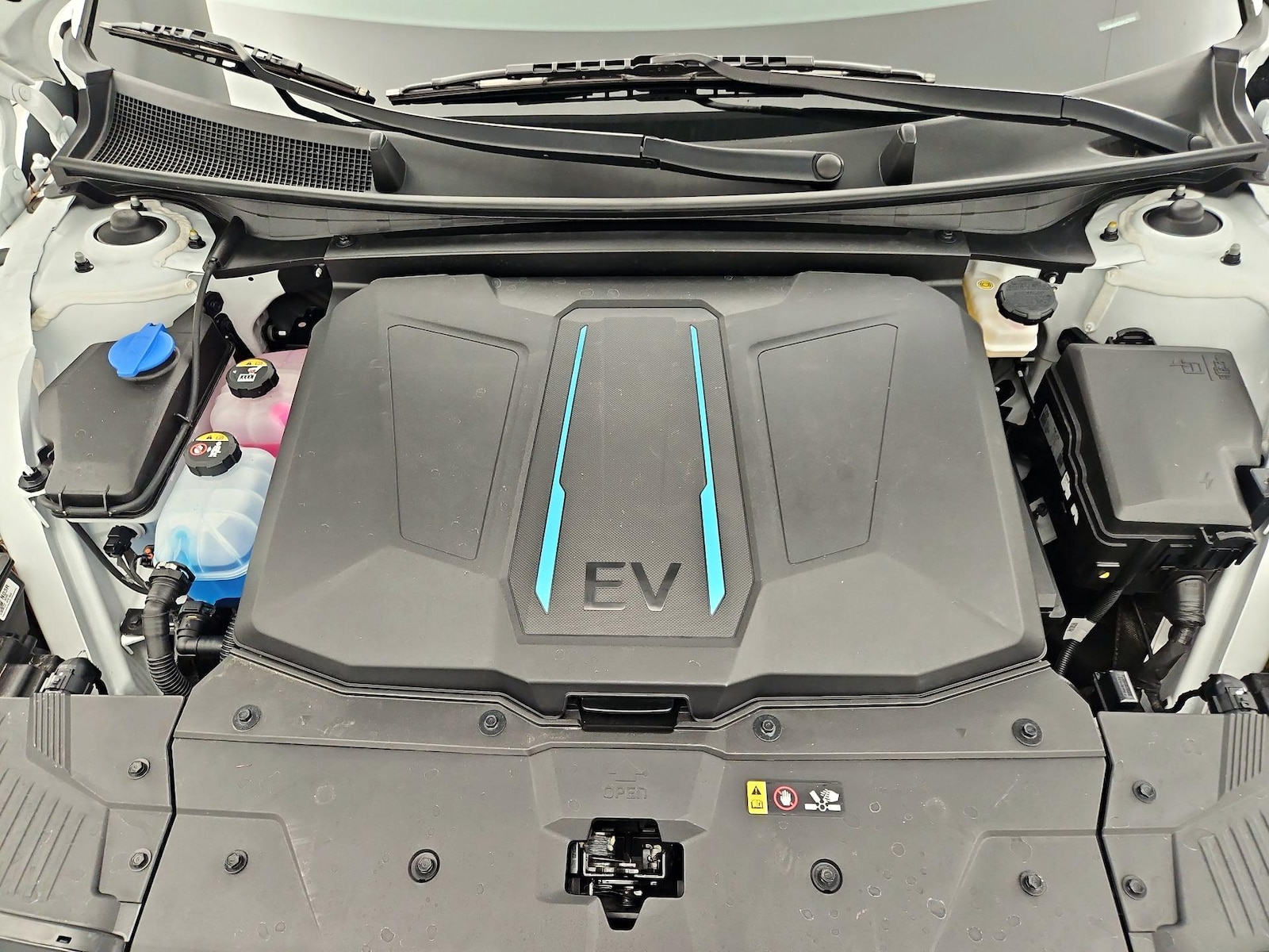 2024 Hyundai IONIQ 5 SEL - Photo 23