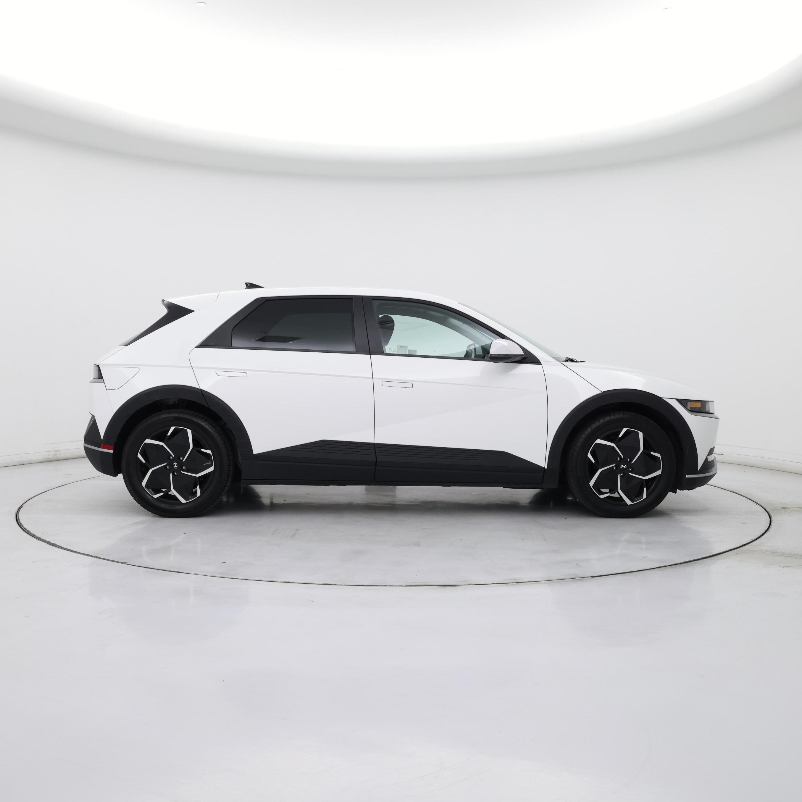 Thumbnail: 2024 Hyundai Ioniq 5 - 7