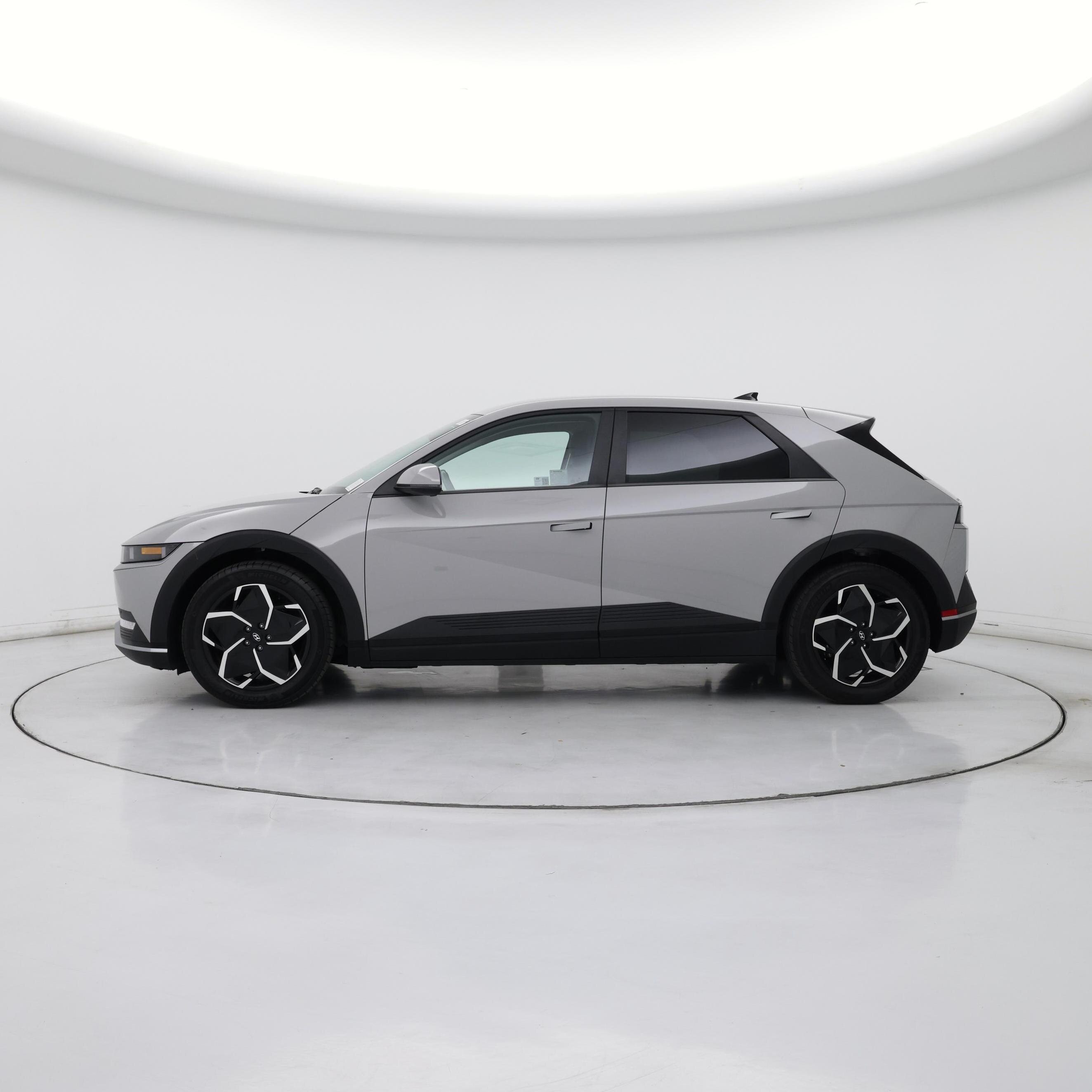Thumbnail: 2024 Hyundai Ioniq 5 - 3