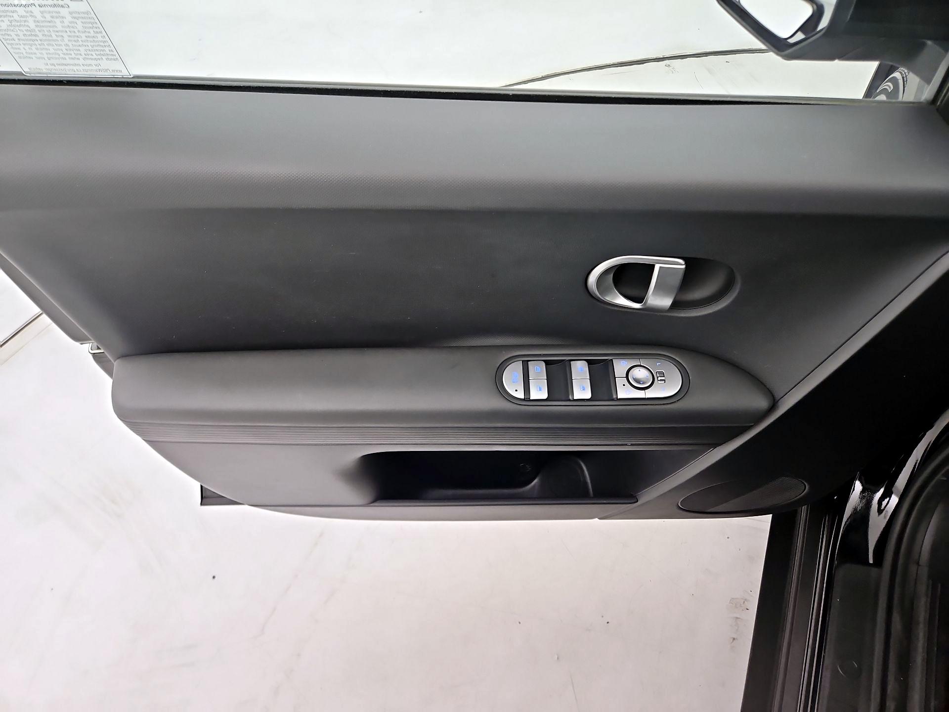Thumbnail: 2024 Hyundai Ioniq 5 - 12